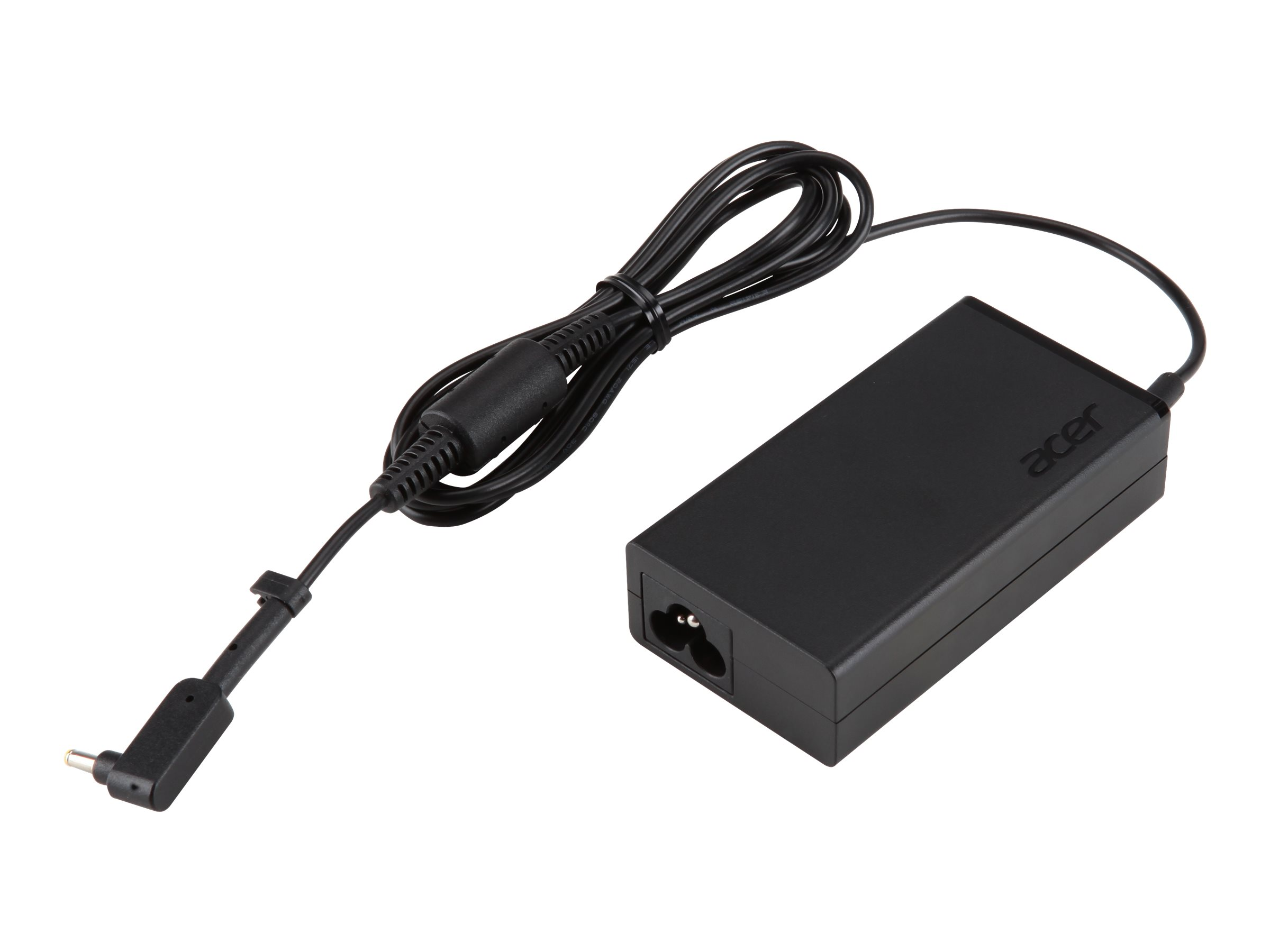 Un adaptador de corriente para portátil Acer negro con cable negro y enchufe de dos clavijas sobre una superficie blanca.