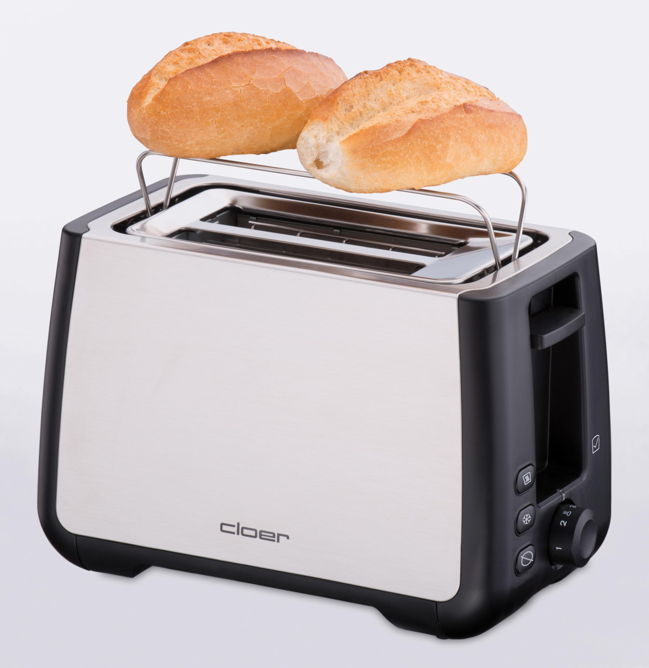 Chromowany toster z dwoma bułkami na górze, czarną podstawą i przyciskami sterowania.