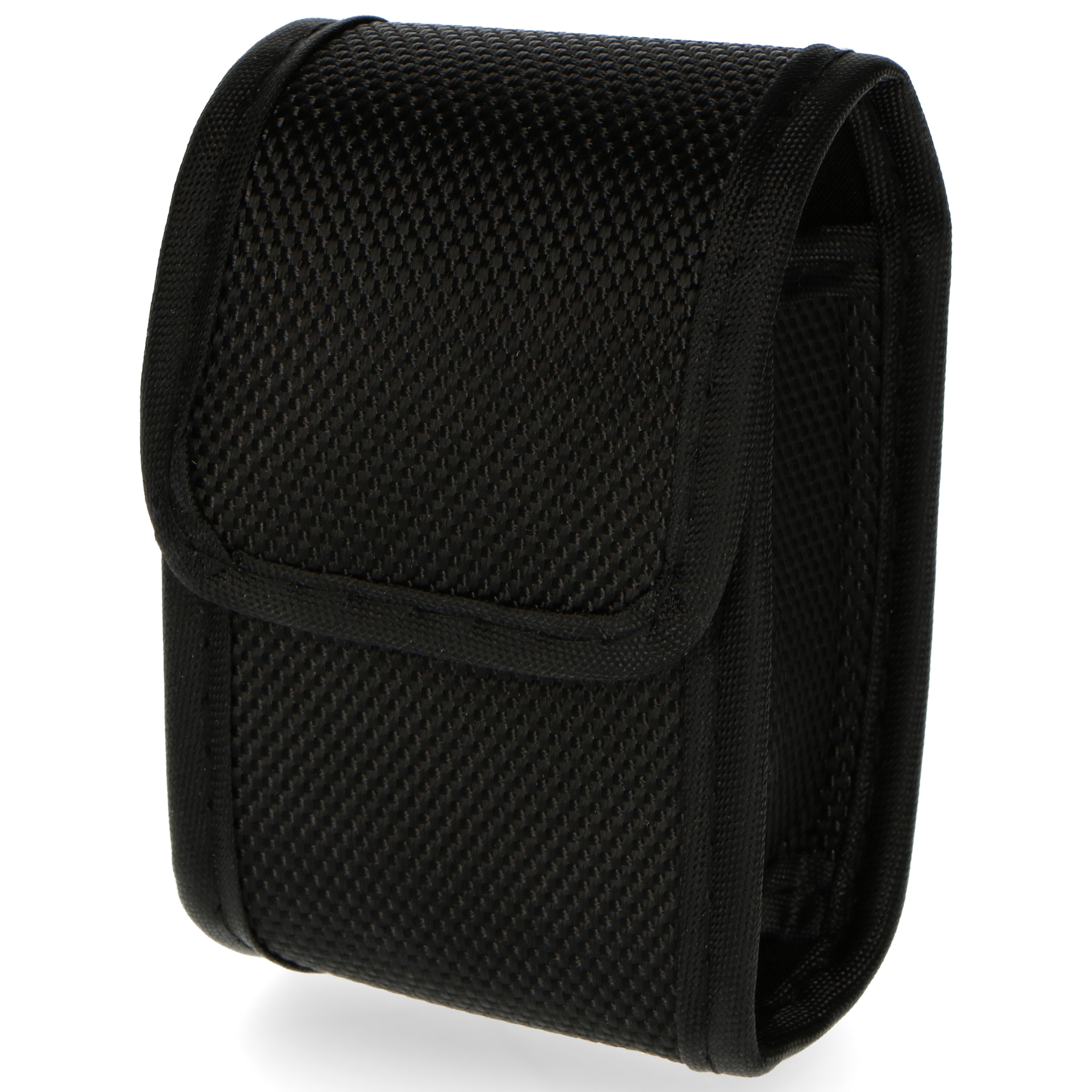 Schwarze Nylontasche für eine Taschenlampe. Weißer Hintergrund.