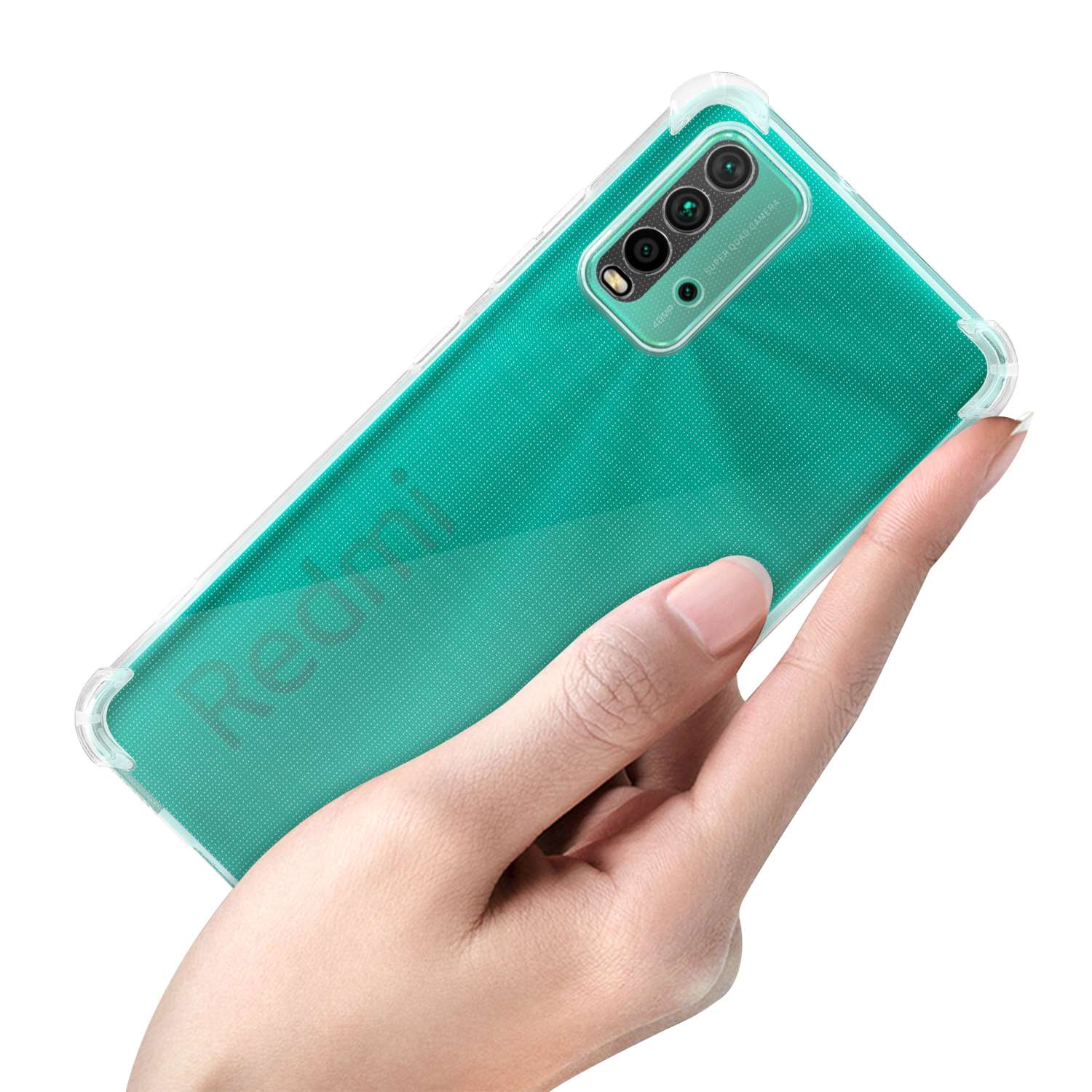 Mano sosteniendo una funda de teléfono verde azulado con marco transparente. La funda tiene la palabra Redmi y un módulo de cámara.