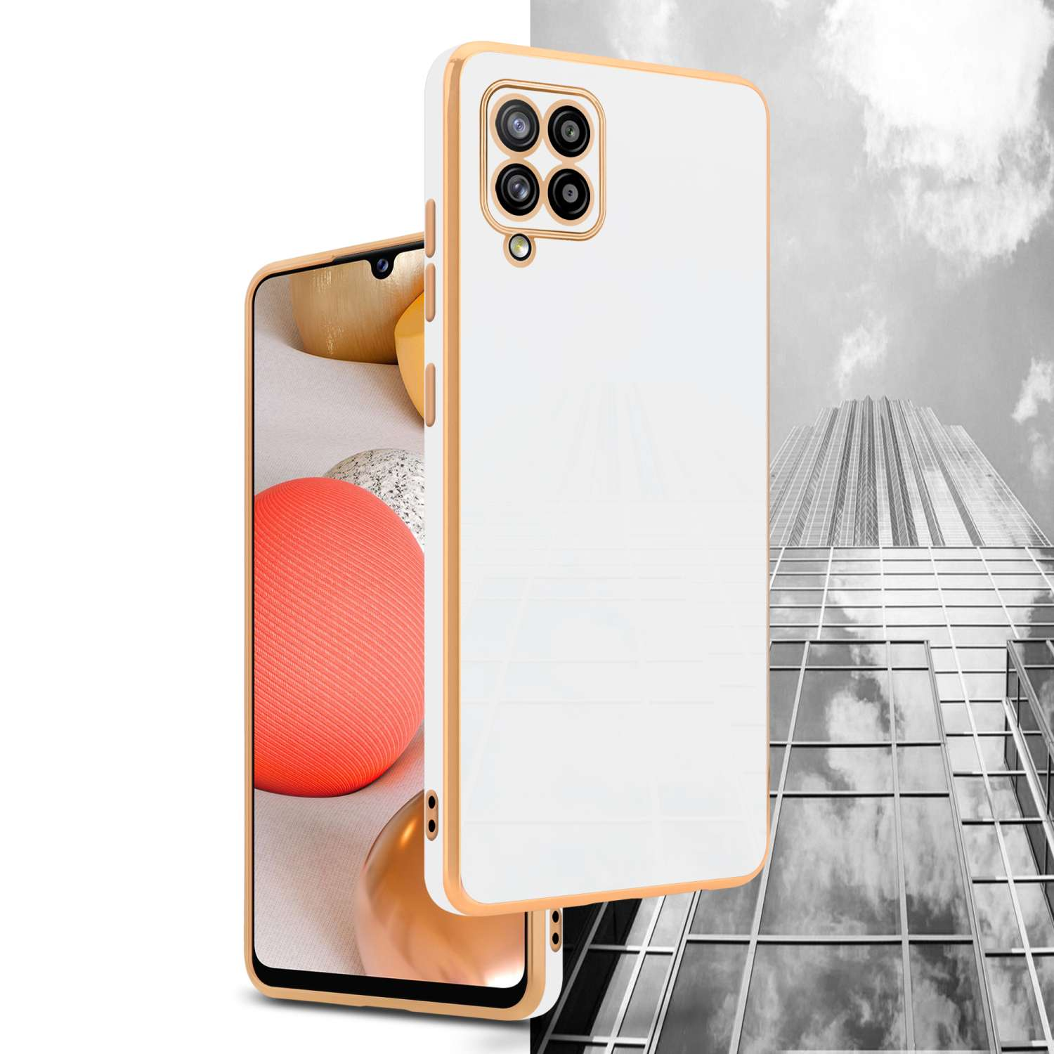 Una custodia per telefono bianca con finiture dorate. C'è un telefono all'interno e uno skyline sullo sfondo.