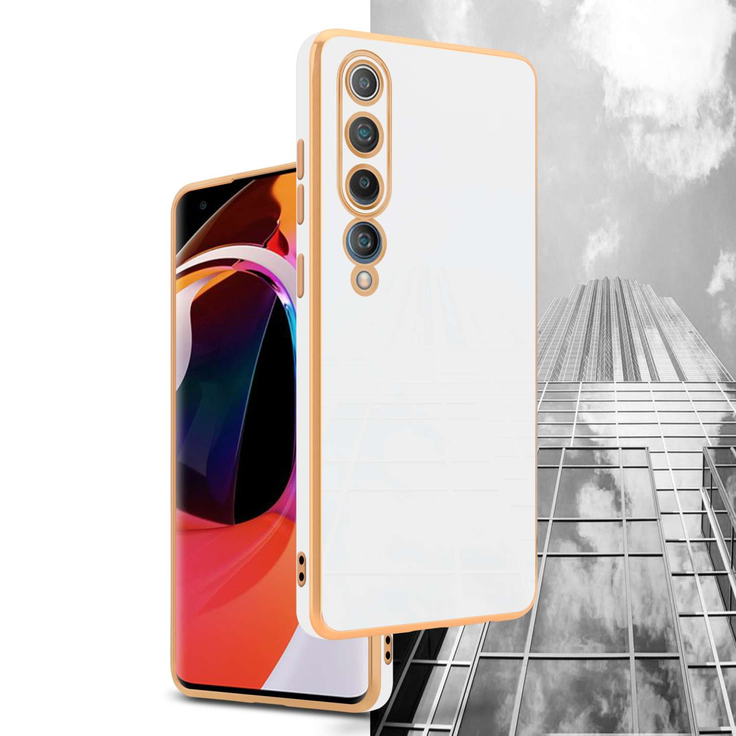 Una custodia bianca per telefono con cornice dorata è mostrata accanto al telefono. Lo sfondo è un edificio.