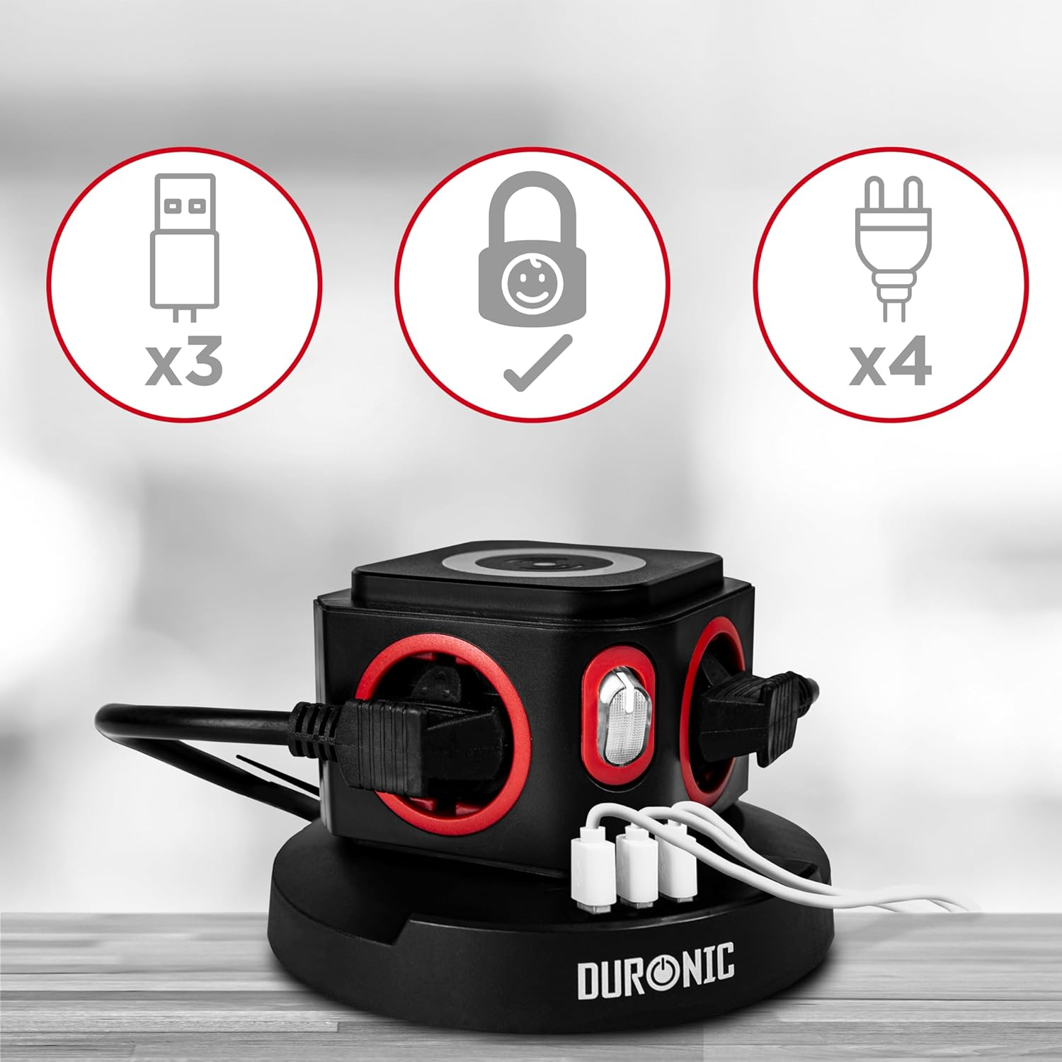 Regleta negra con iconos USB y enchufes. Tres USB, cuatro enchufes y un icono de candado.