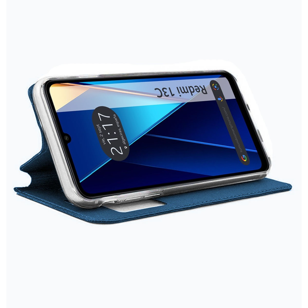 Un telefono in una custodia con una cover blu. Il telefono visualizza l'ora sullo schermo.
