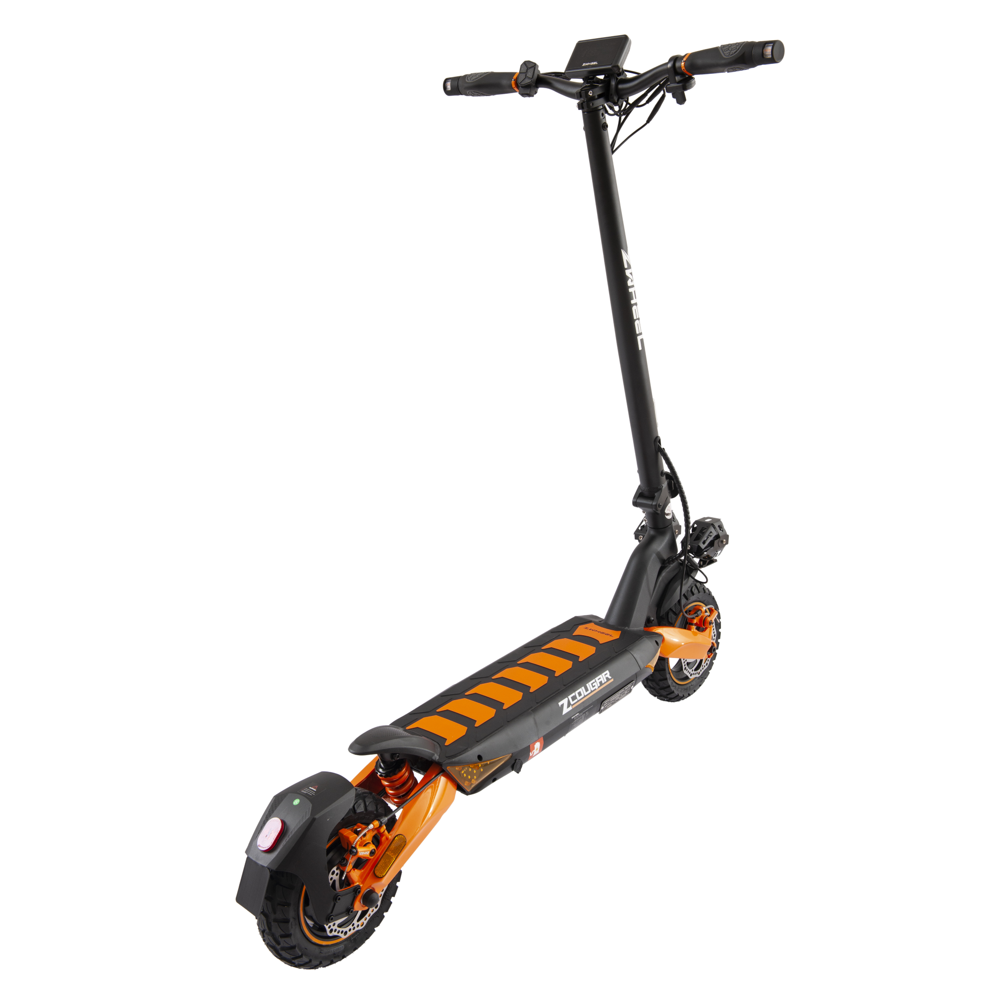 Patinete eléctrico naranja y negro sobre fondo negro.
