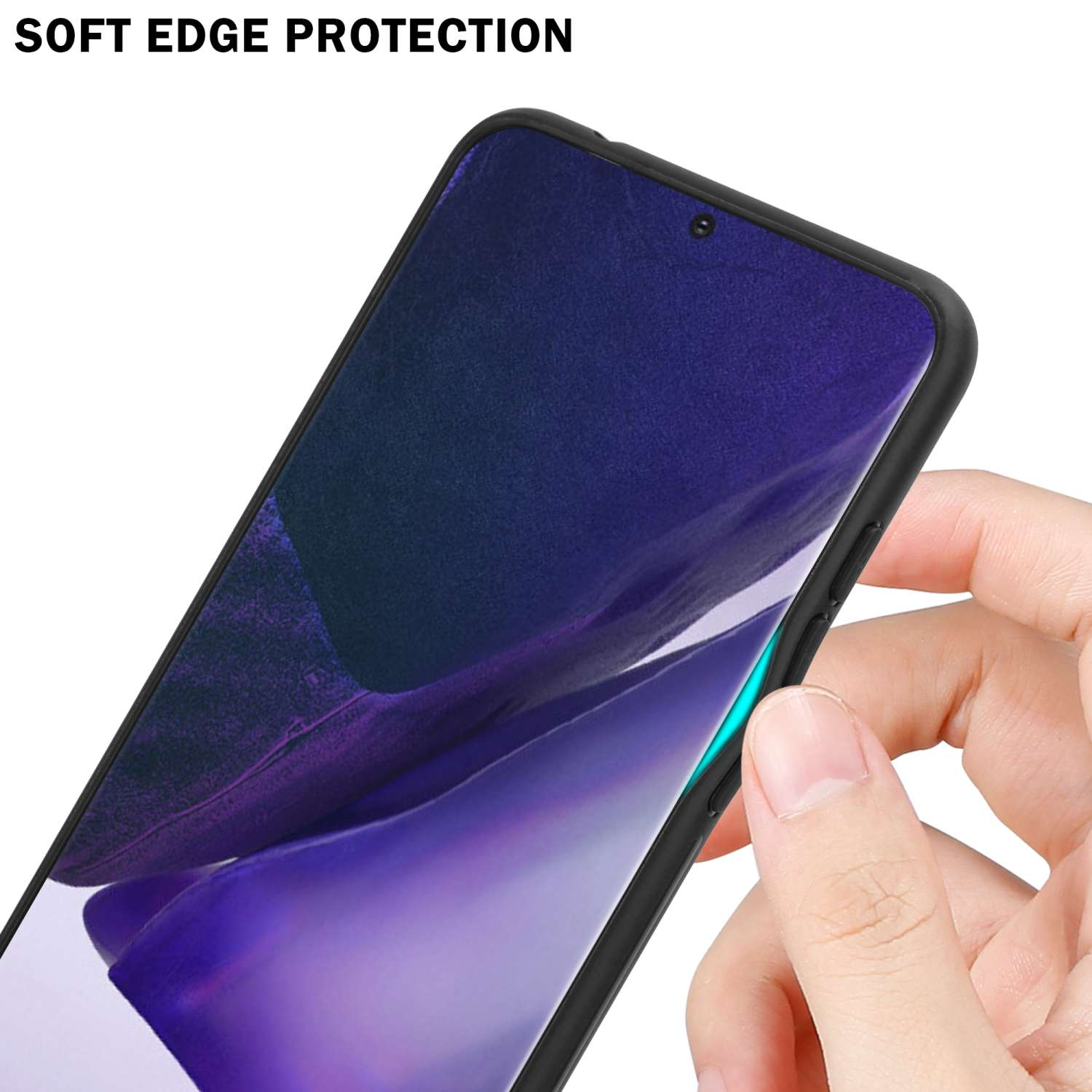 Mano che tiene un telefono con custodia nera e bordo blu. Sfondo bianco.