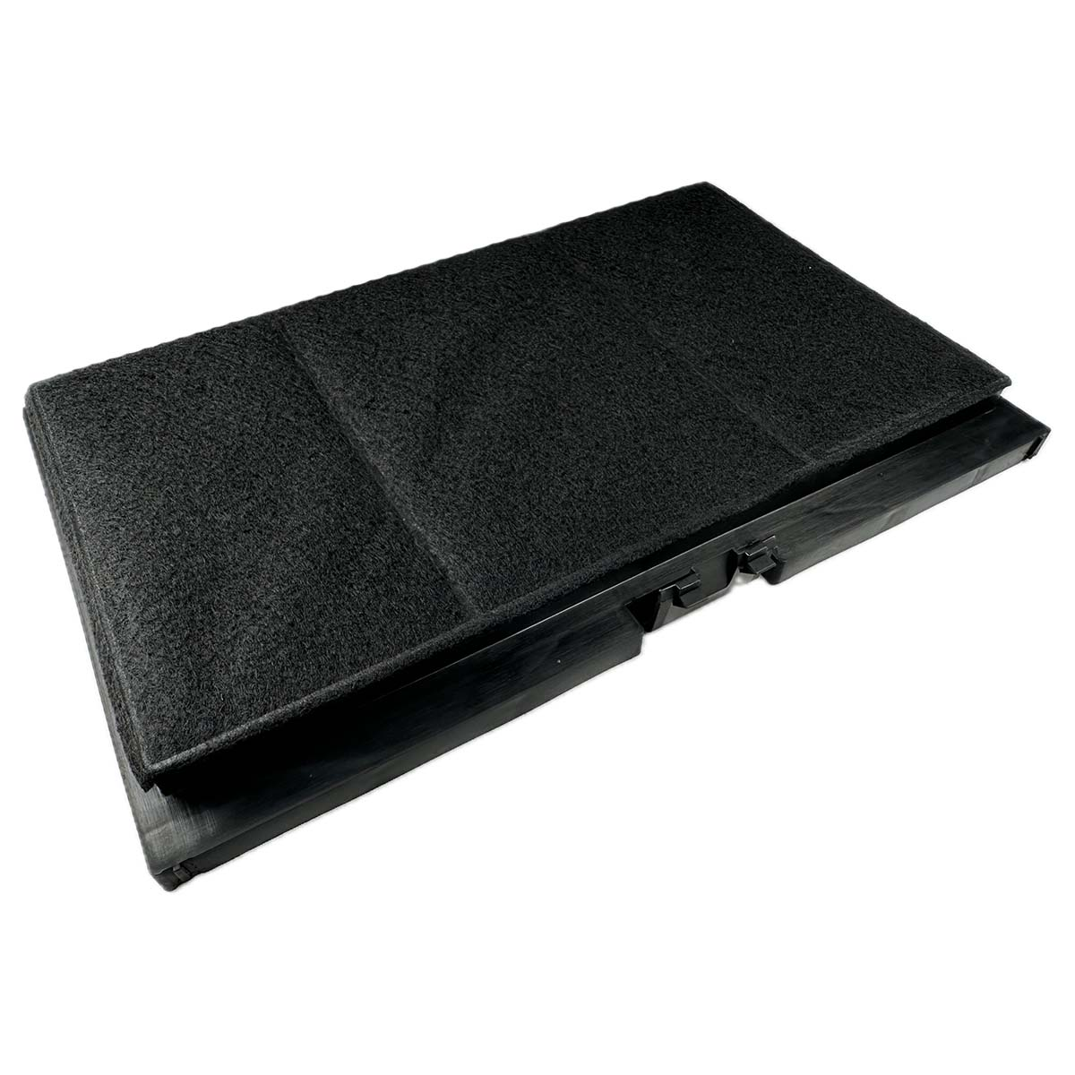 Eine schwarze Auto-Frachtmatte. Der obere Teil hat drei Abschnitte. Der untere ist fest.