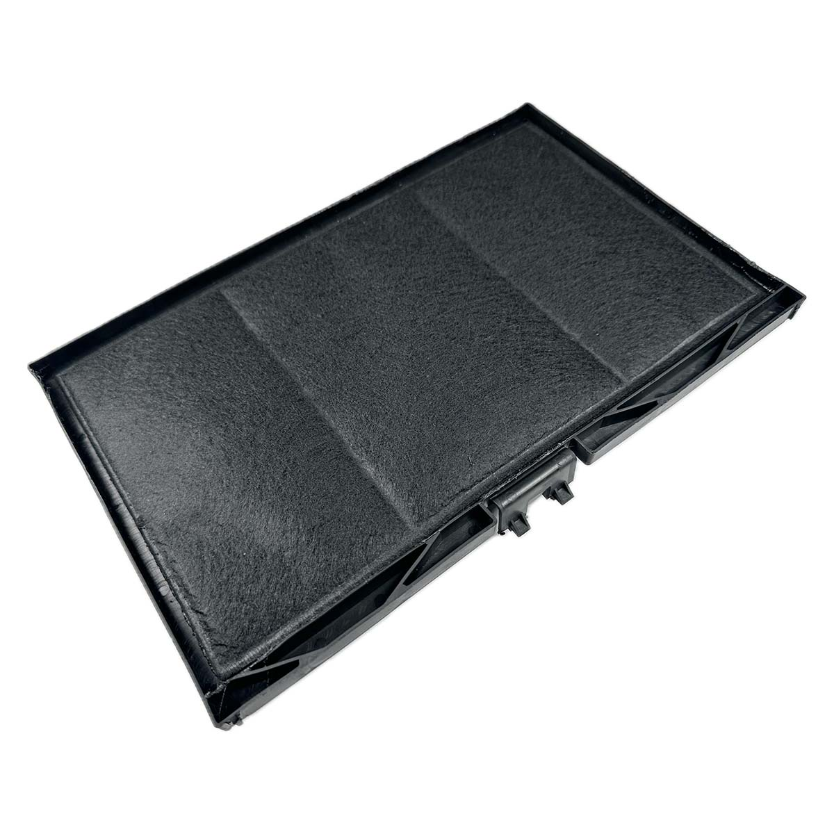 Schwarzer Filter mit rechteckiger Form und schwarzem Rahmen. Auf der Oberfläche sind drei Abschnitte sichtbar.