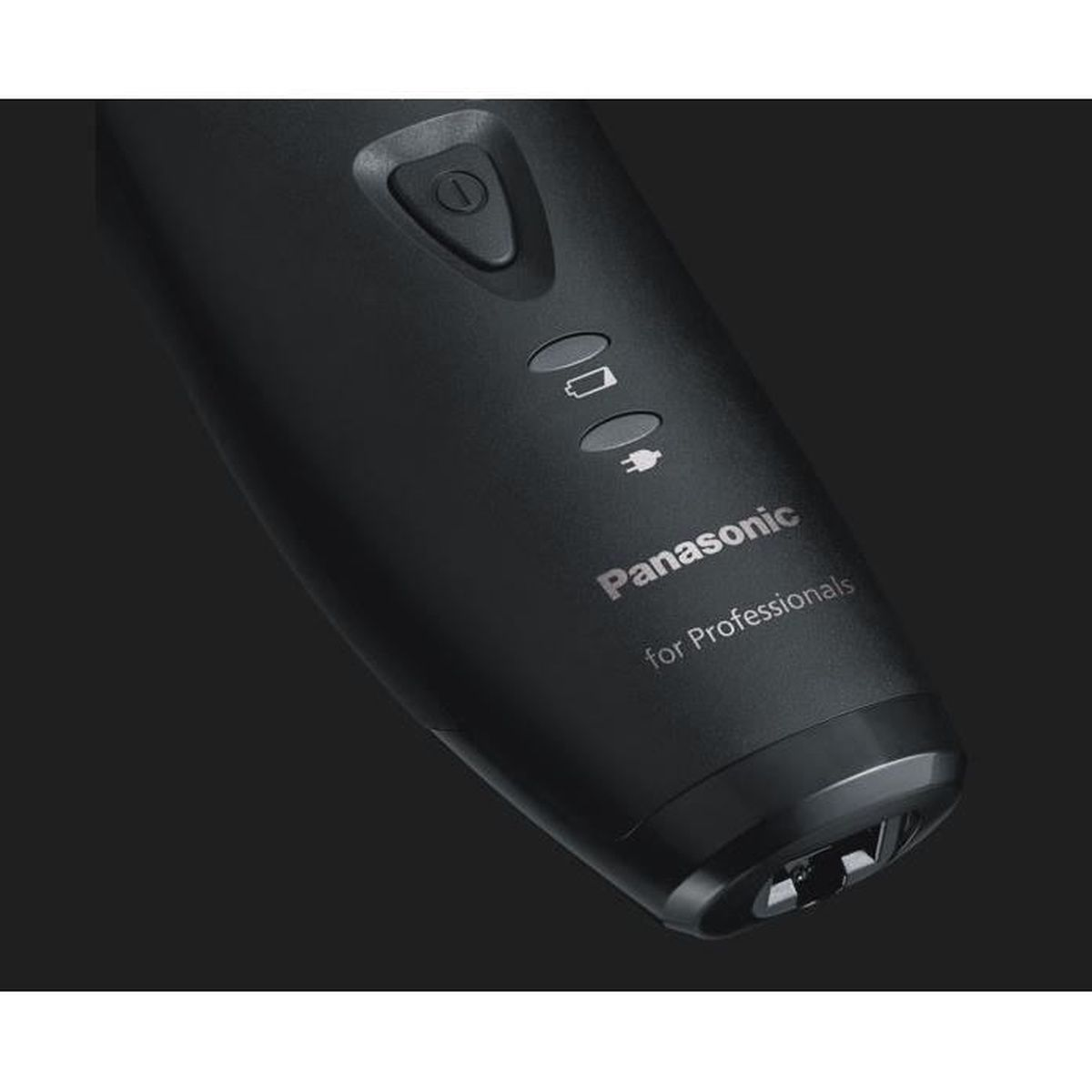 Ein schwarzer Panasonic Rasierer für Profis, der den Einschaltknopf und die Lichter zeigt.