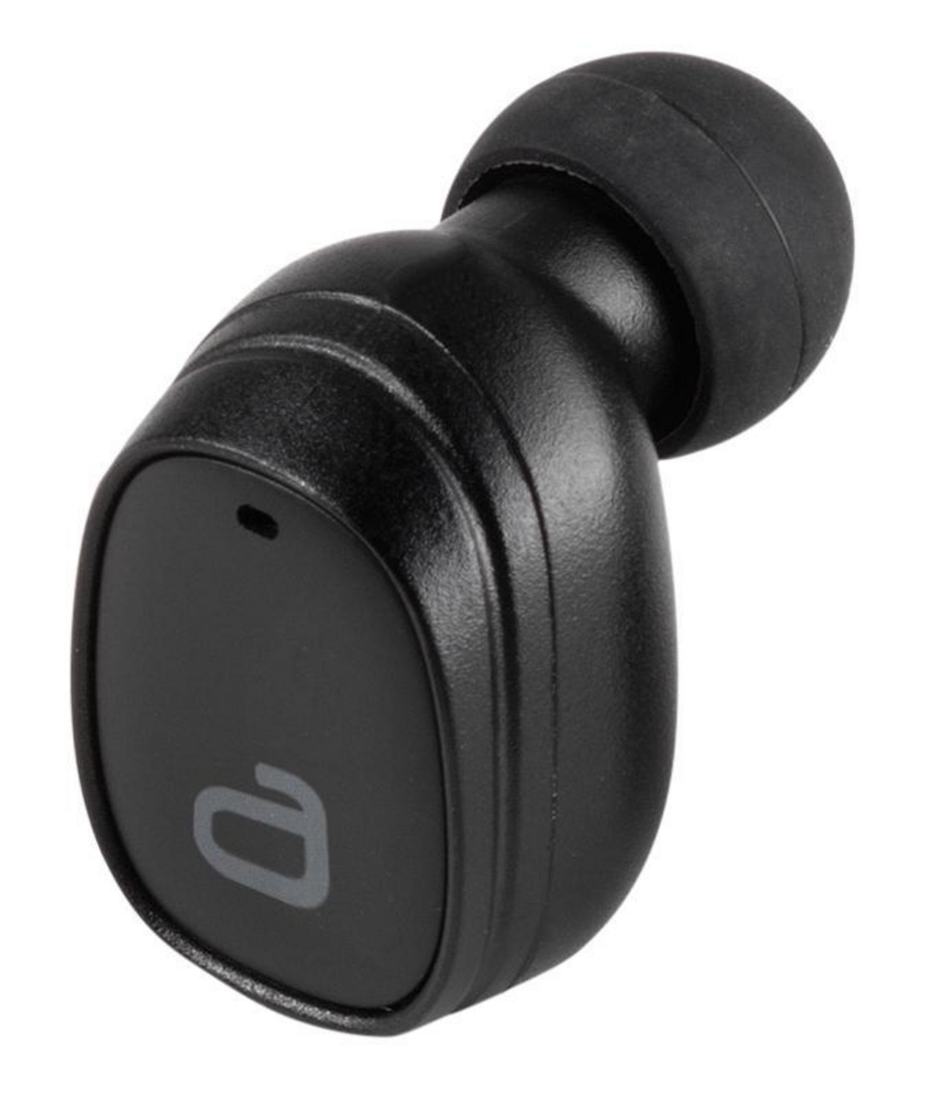 Primer plano de un auricular inalámbrico negro con una punta suave.