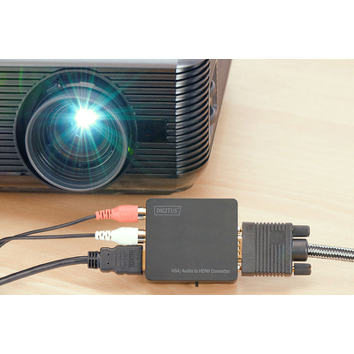 DIGITUS DS-40130-1 34,29 cm VGA-zu-HDMI-Adapter mit Audio