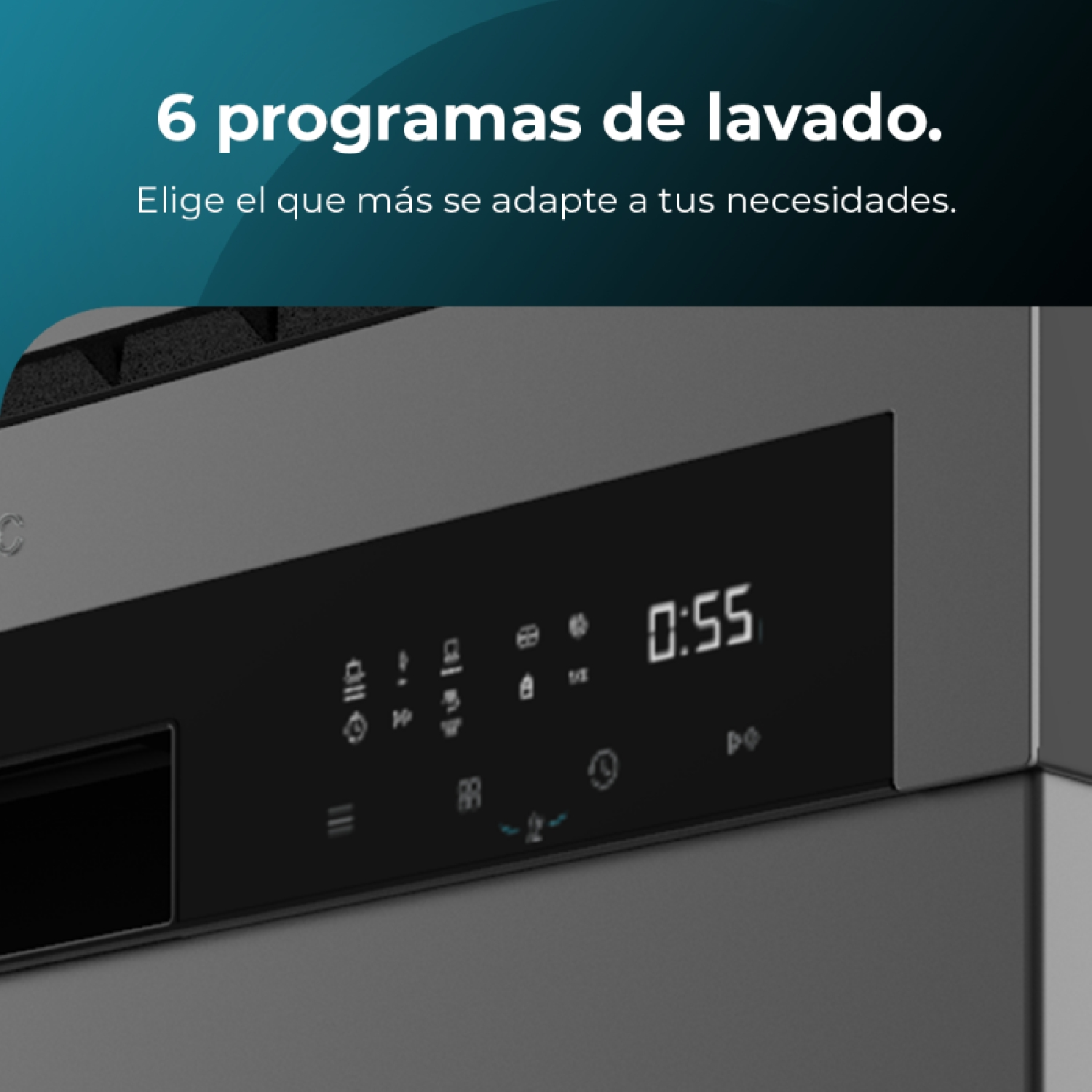Zbliżenie panelu sterowania zmywarki z cyfrowym wyświetlaczem pokazującym czas 0:55.