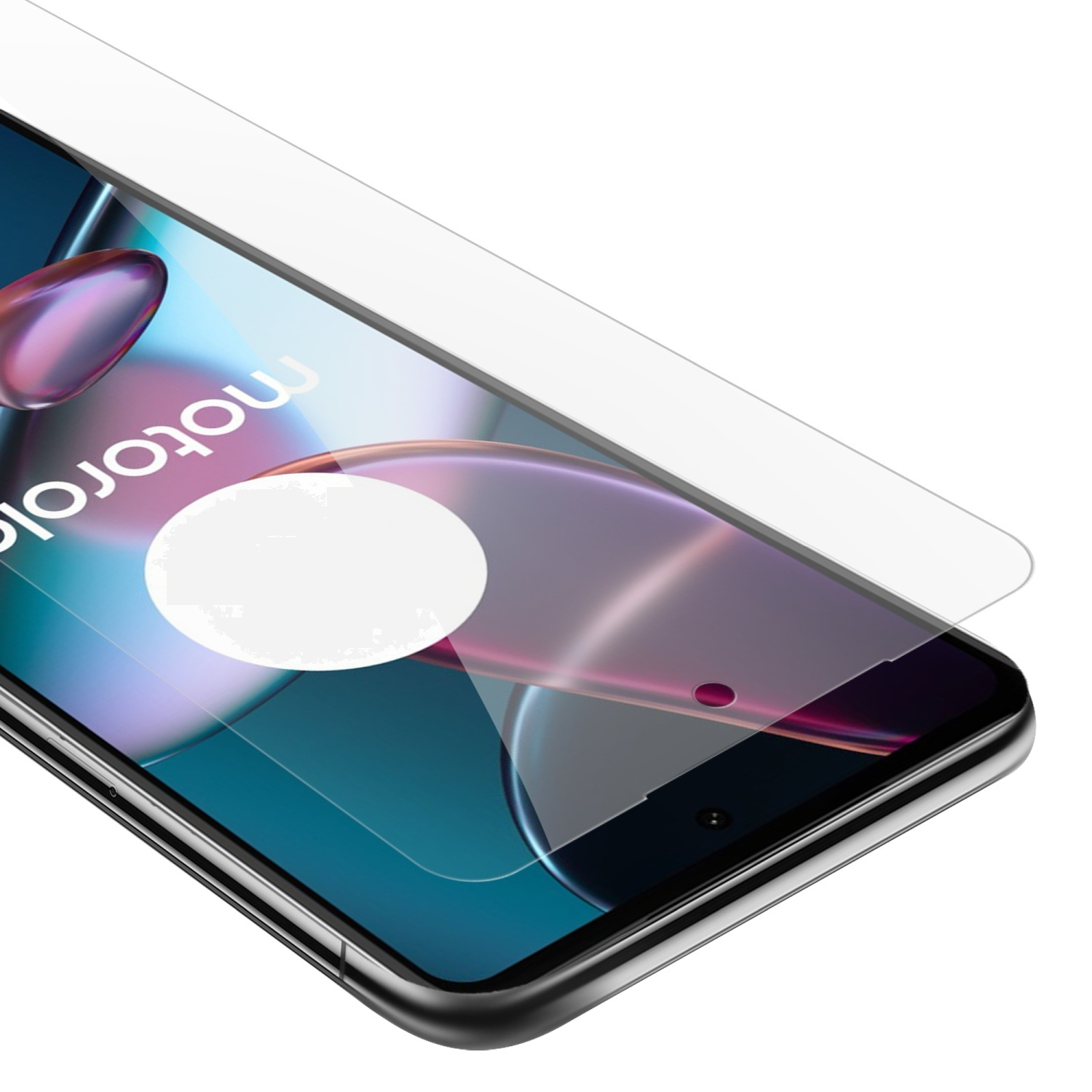 Primo piano di uno smartphone con protezione per lo schermo. Lo schermo mostra la parola 'motorola'.