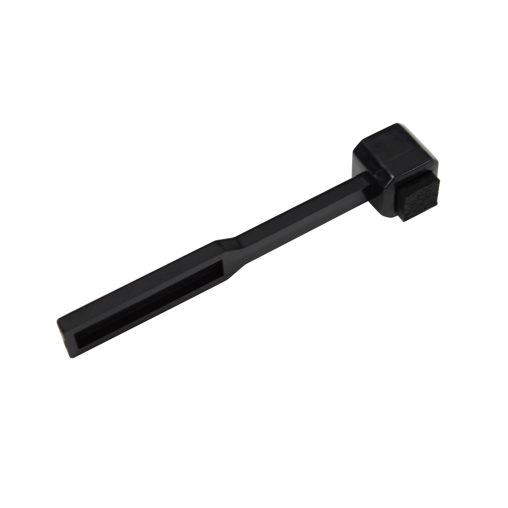 Czarne narzędzie z uchwytem i kwadratową główką. Narzędzie znajduje się na białym tle.