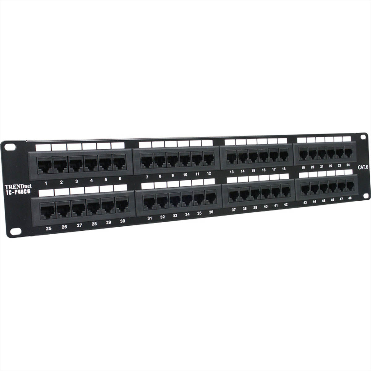 Schwarzes TRENDnet TC-P48C Patchpanel. 48 Ports, nummeriert 1-48.