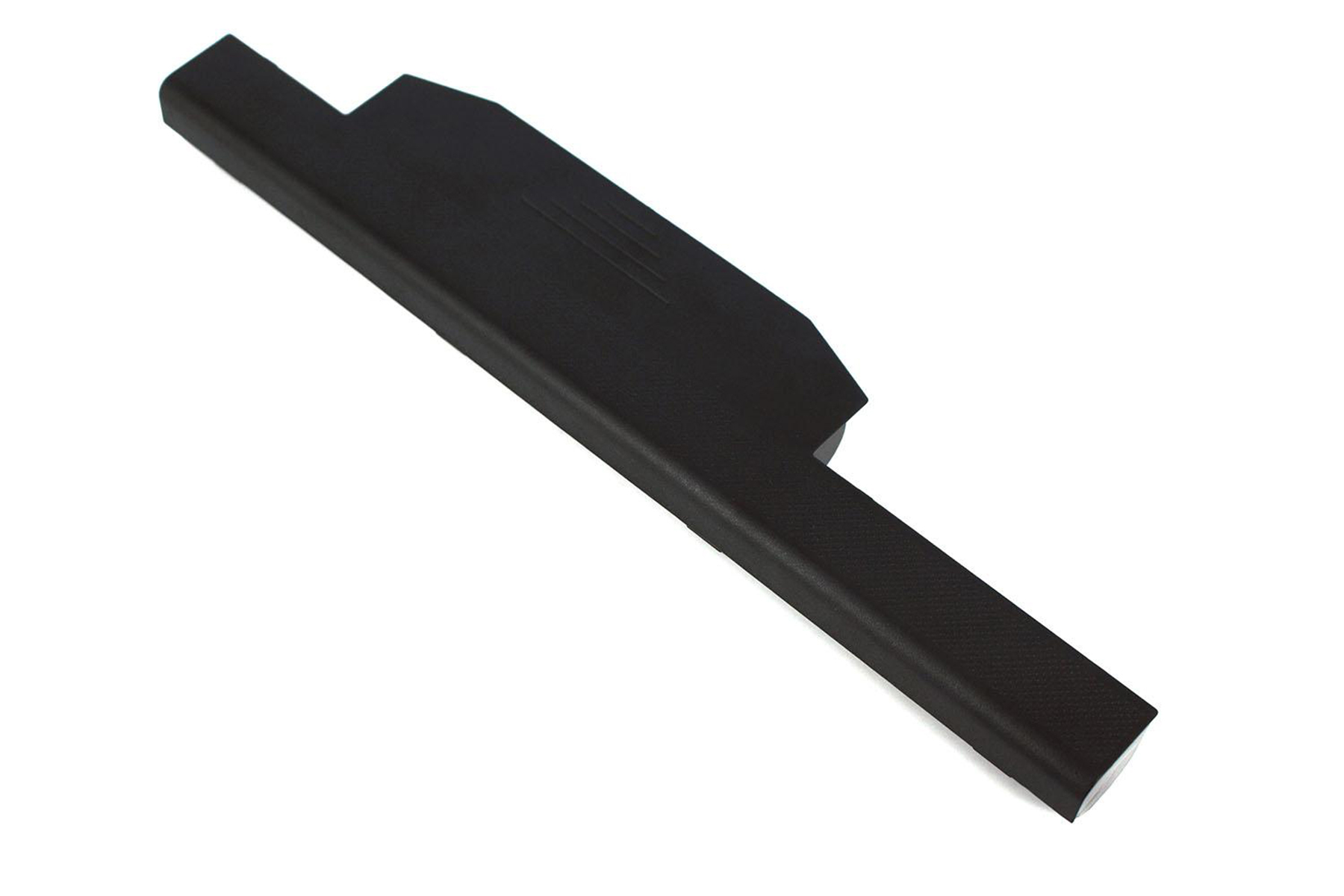 Batteria per laptop nera su sfondo bianco.