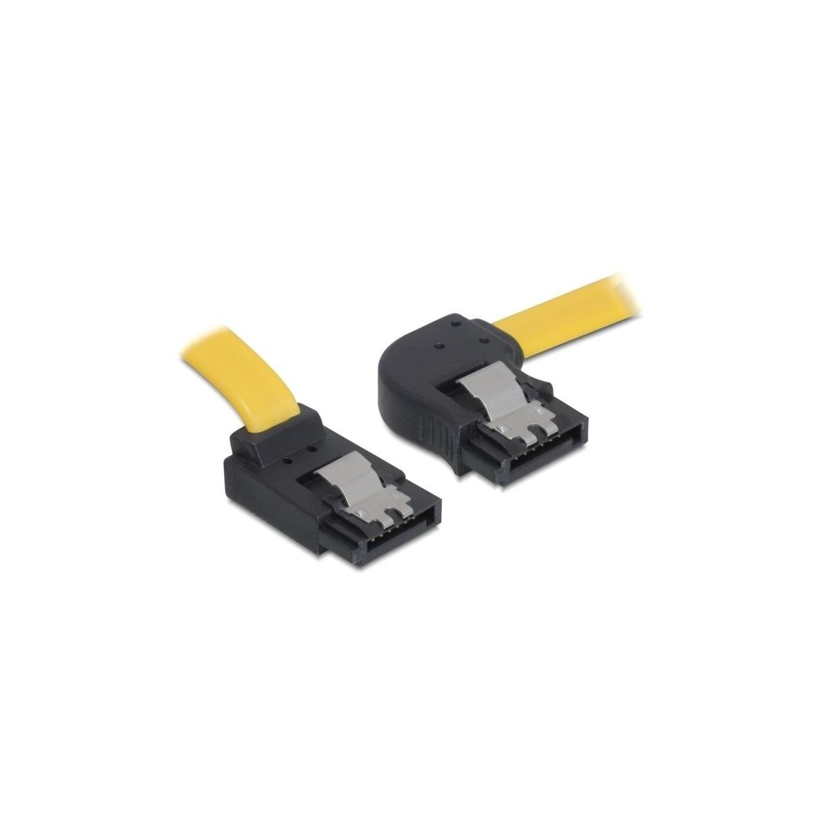 Cavo dati SATA giallo con connettori neri. Sfondo bianco.