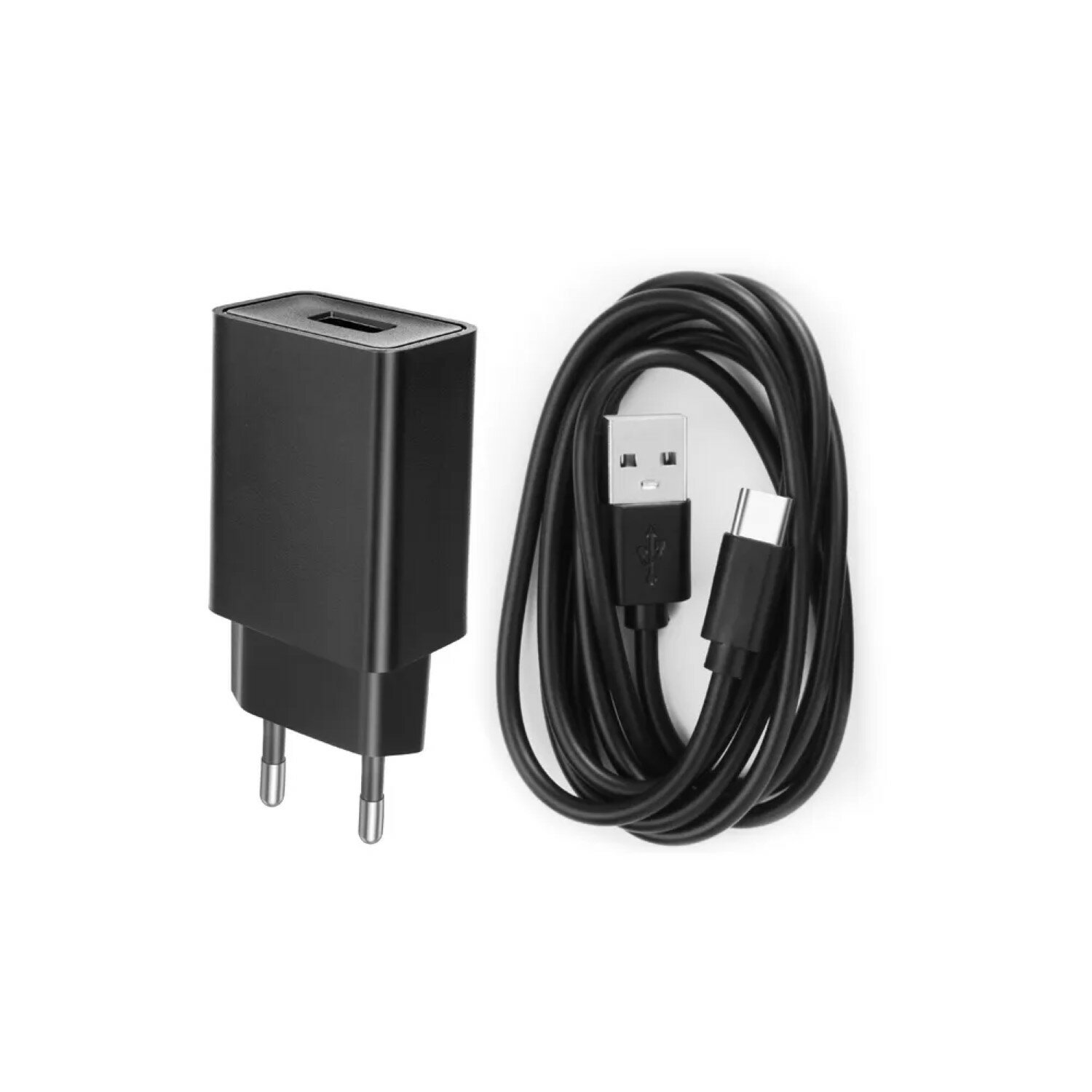 Ein schwarzes Telefonladegerät mit USB-Anschluss und ein schwarzes USB-C-Kabel auf weißem Hintergrund.