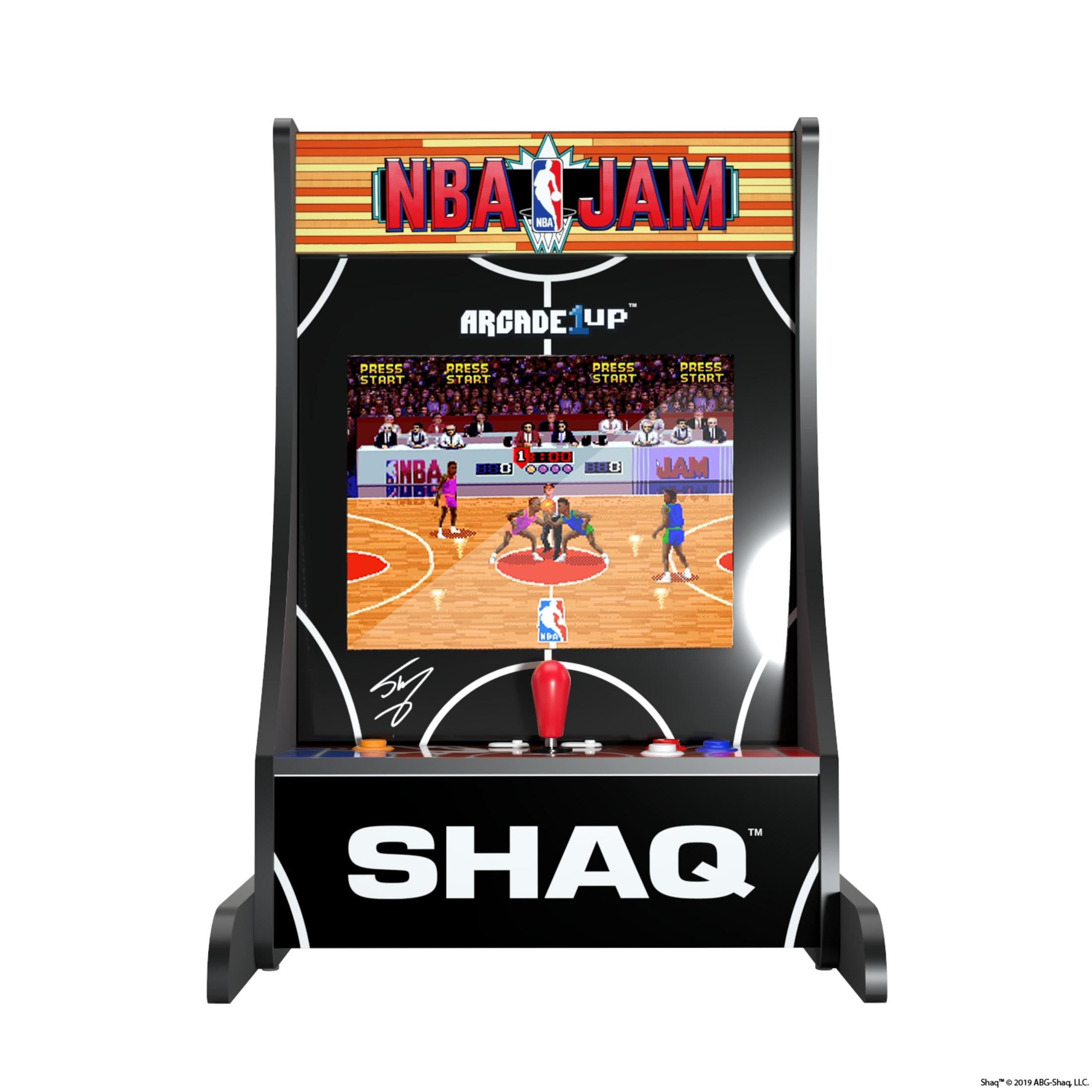 Arcade-Automat mit NBA Jam-Bildschirm, Shaq-Logo und Spielsteuerung. Schwarzer Automat mit roten Akzenten.