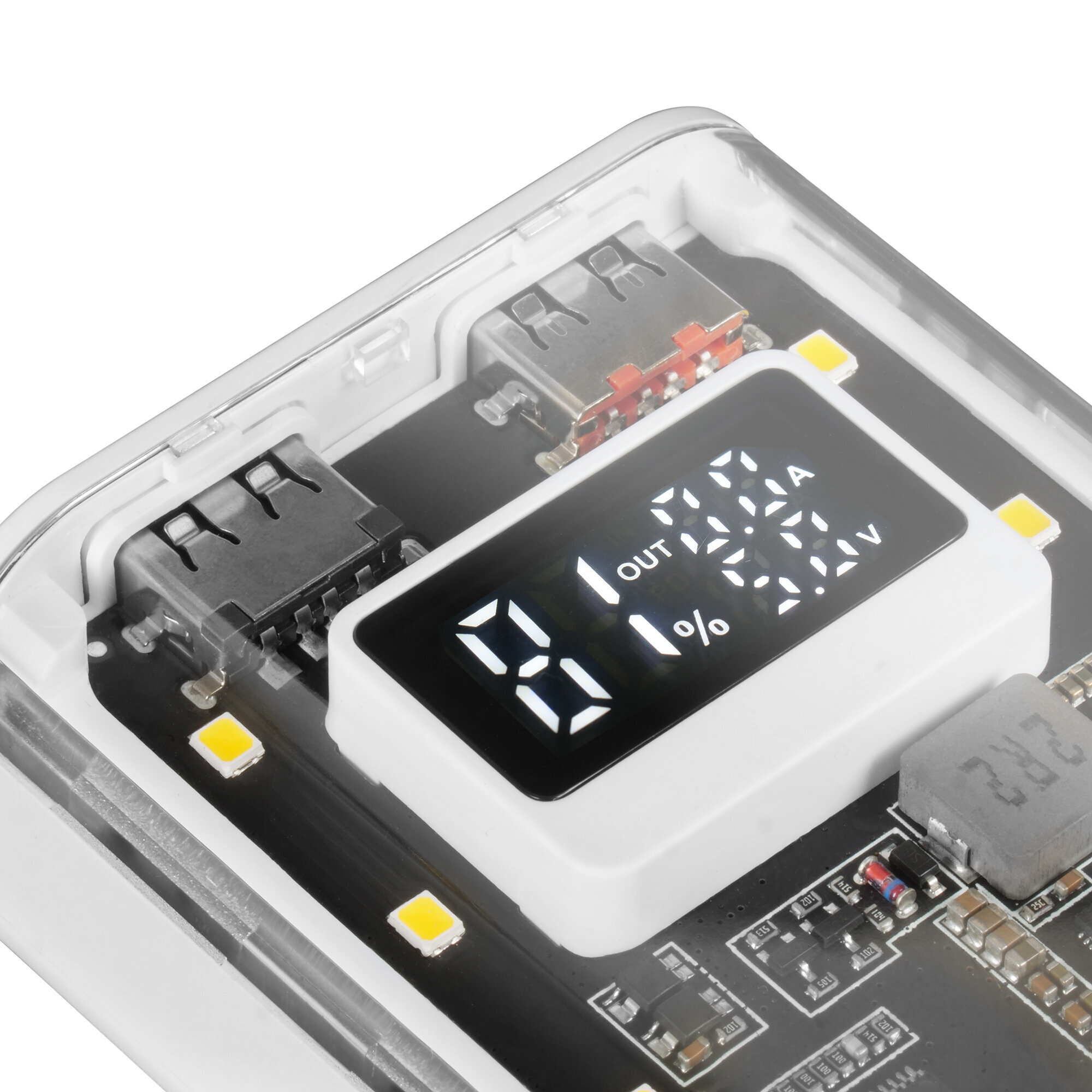 Un power bank trasparente rivela i componenti interni. Un display digitale mostra l'88% e la tensione di uscita.