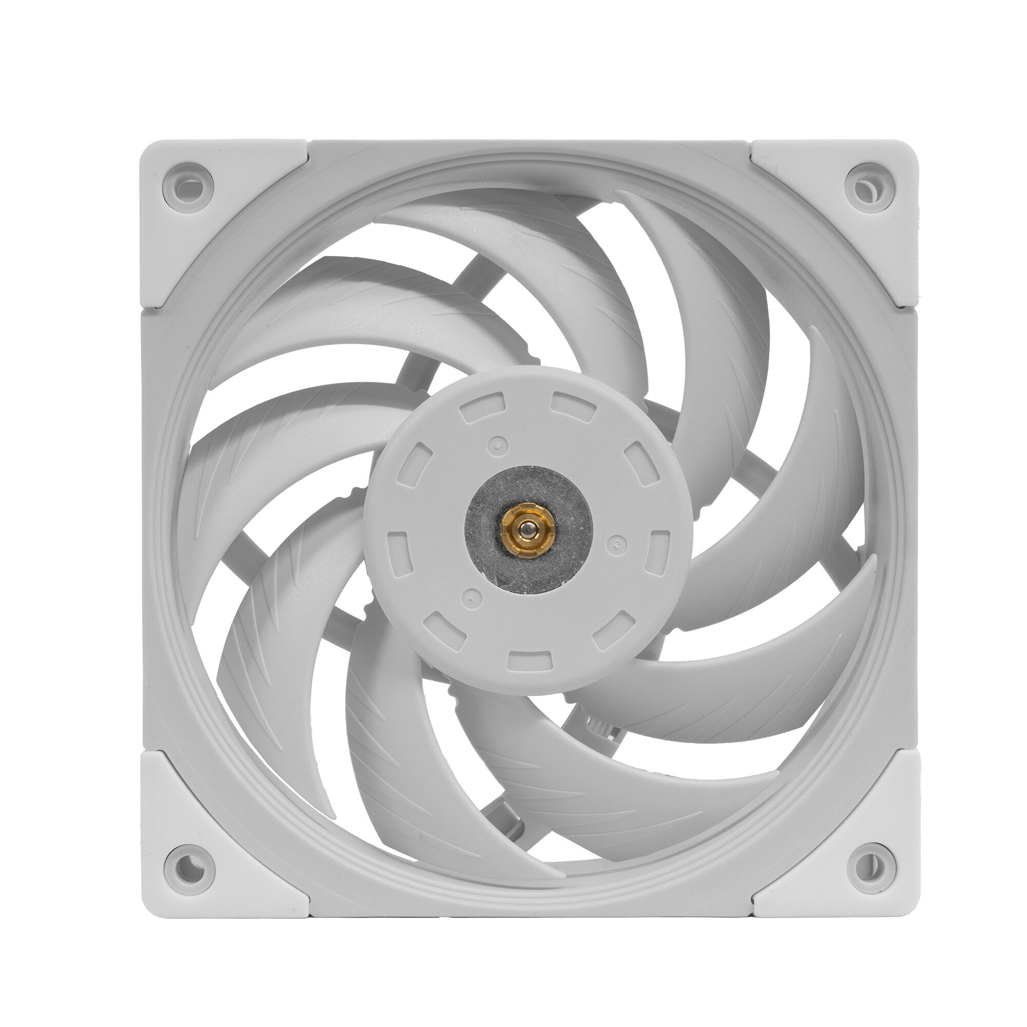 Biały wentylator z zakrzywionymi łopatkami i centralnym złotym elementem na białym tle.