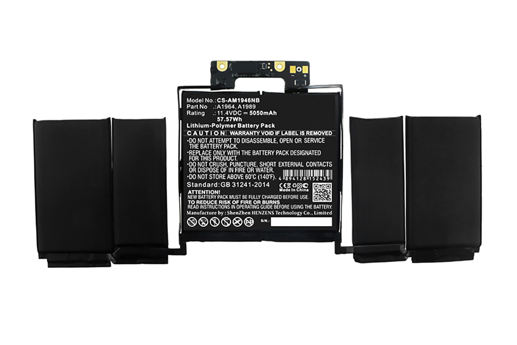 Pacco batteria con pannelli neri. Testo sulla batteria. Fili e circuito stampato presenti.