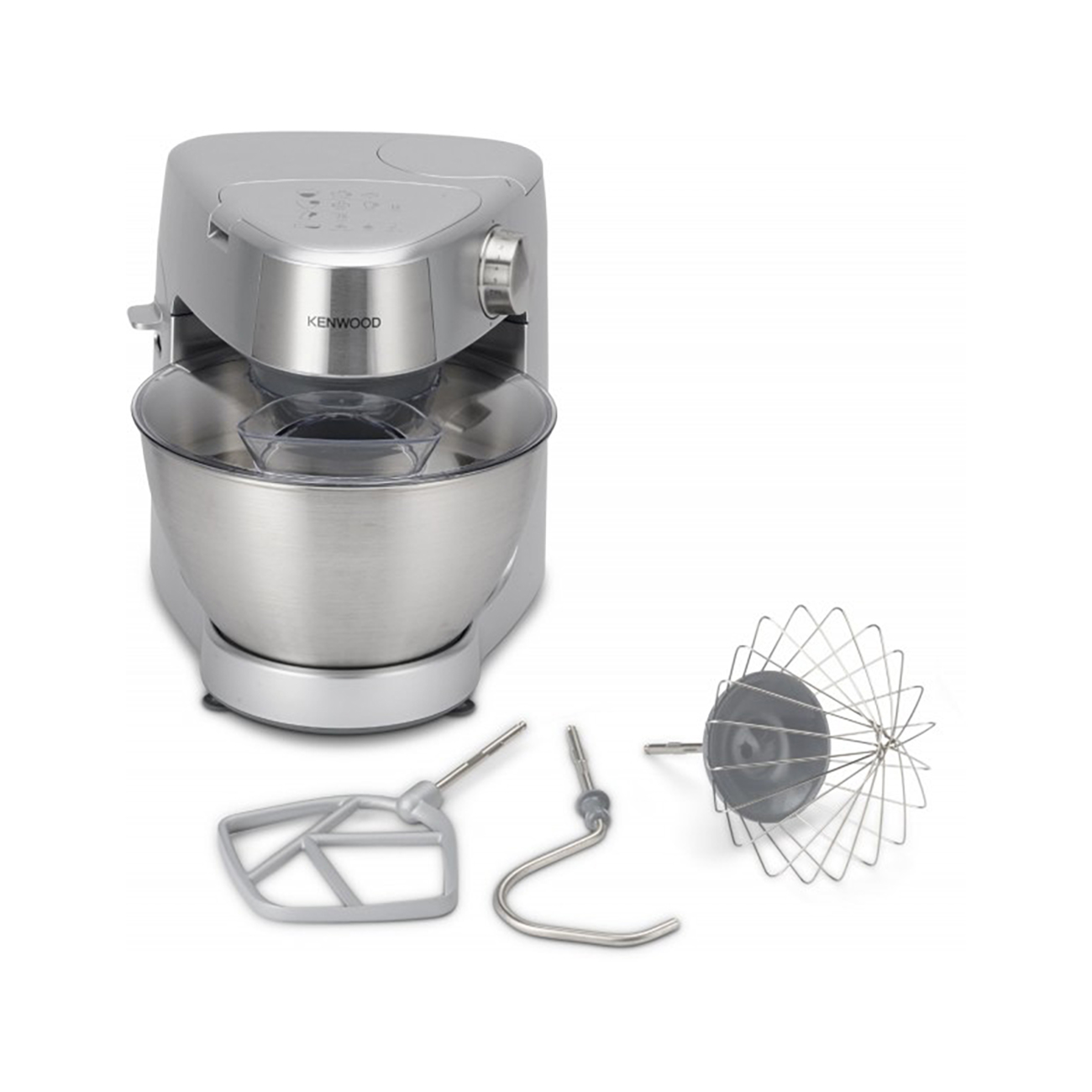 Silberner Kenwood Küchenmixer mit Aufsätzen. Weißer Hintergrund.