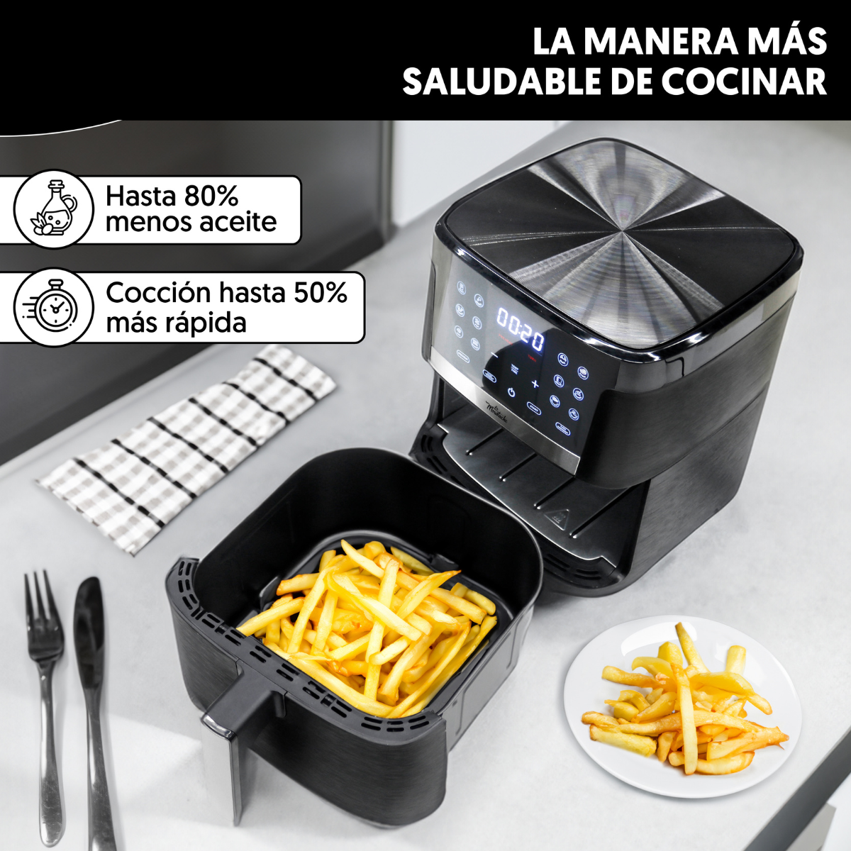 Freidora de aire negra con patatas fritas. Texto: menos aceite, cocción más rápida.