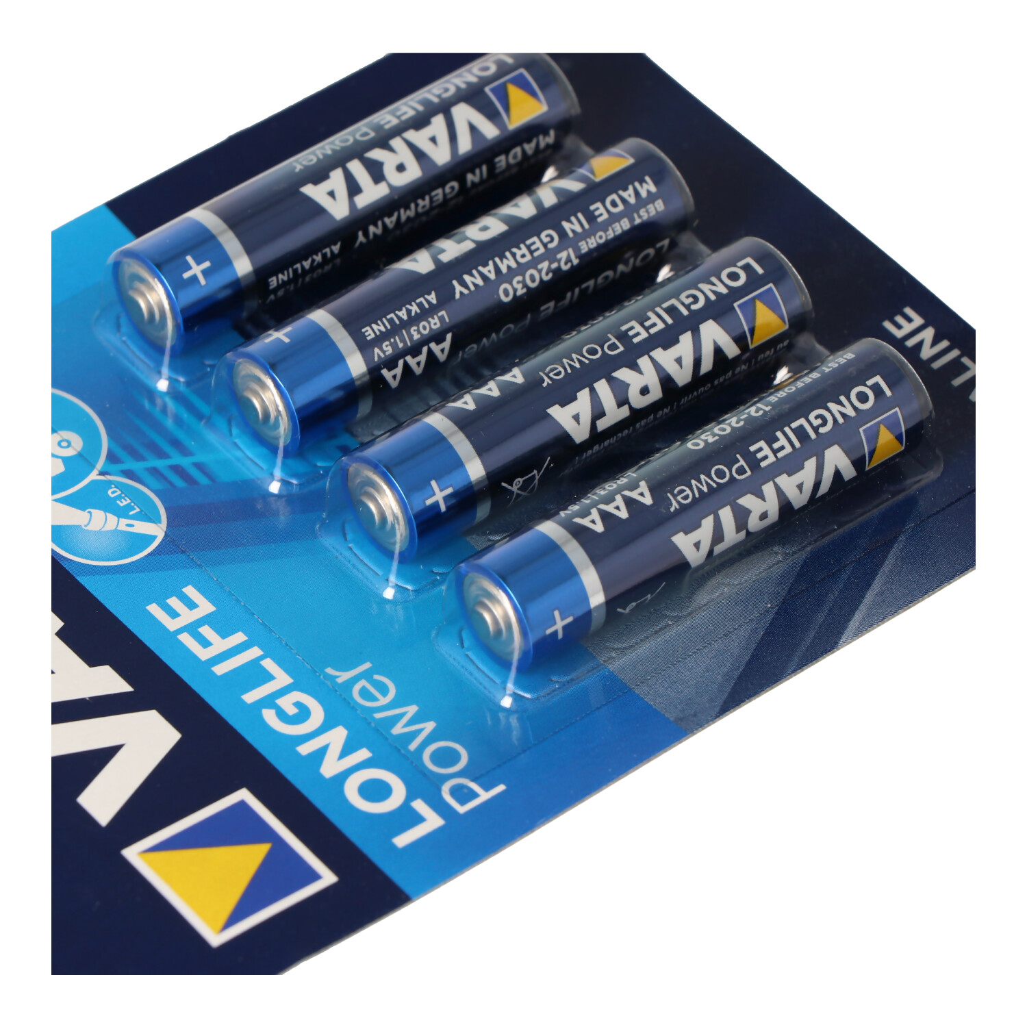 Eine Packung Varta AAA Batterien. Die Verpackung ist blau und weiß, mit dem Markennamen darauf.