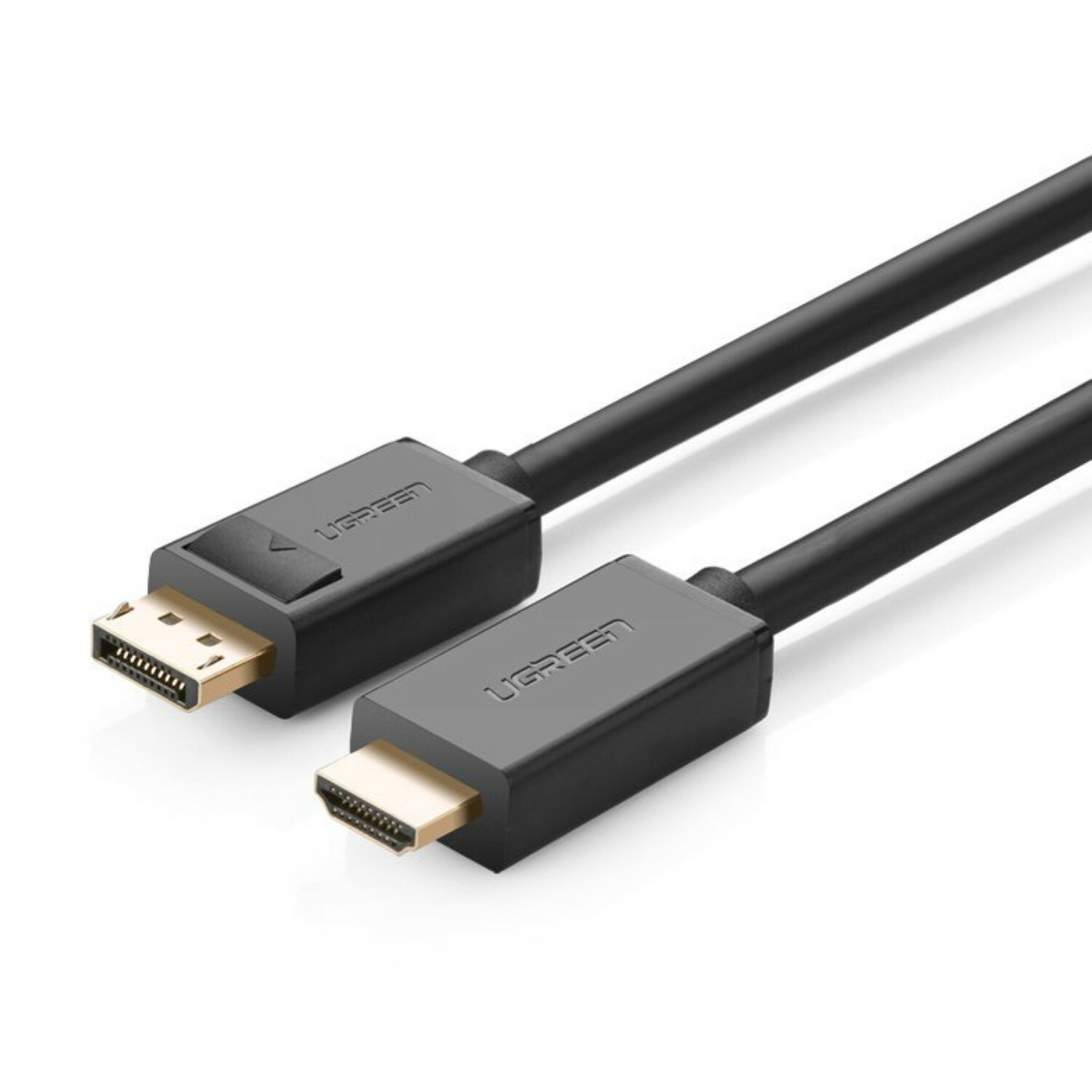 Czarny kabel HDMI UGREEN ze złotymi złączami, oglądany na białym tle.