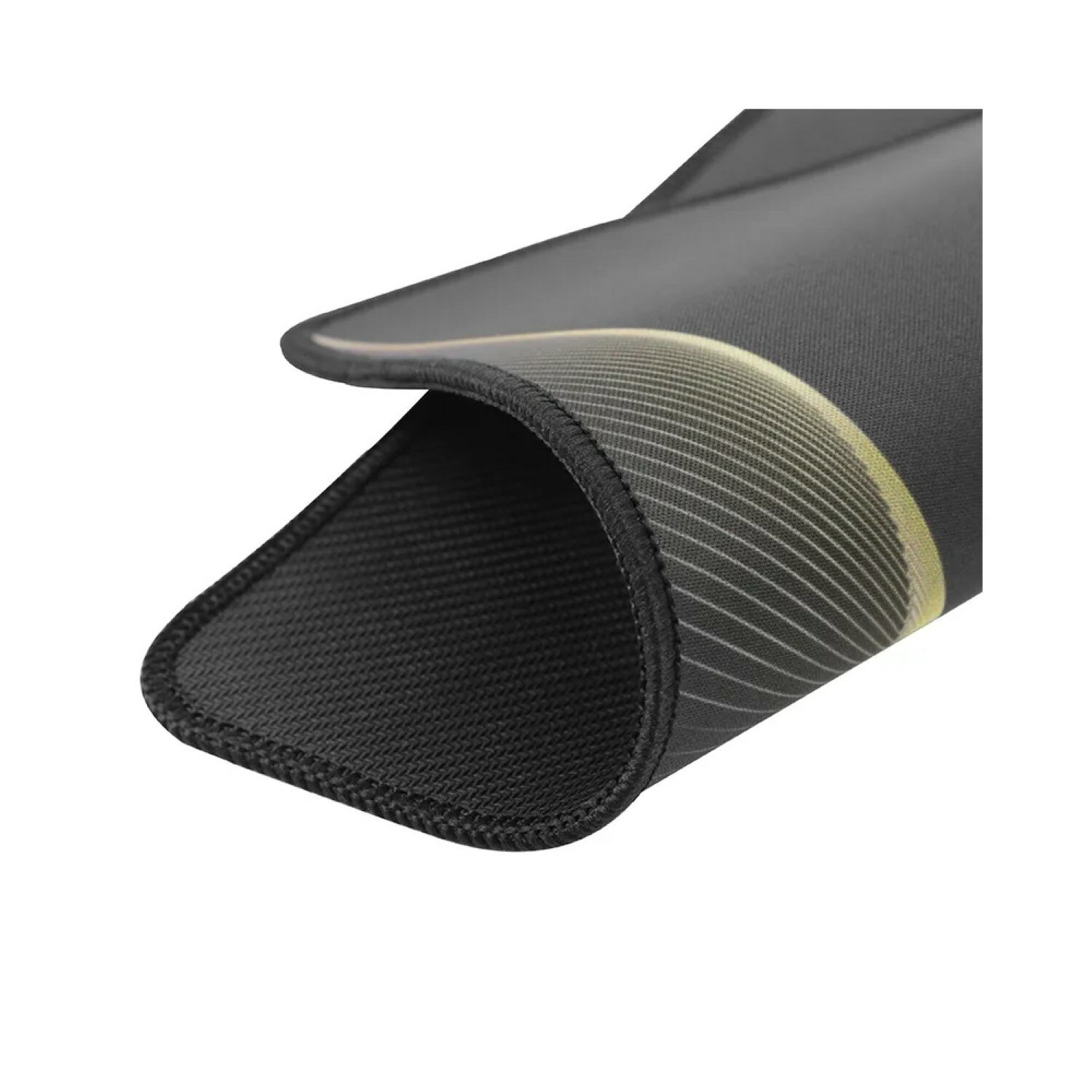 Schwarzes Mauspad, Nahaufnahme der Ecke, mit gelbem Design.