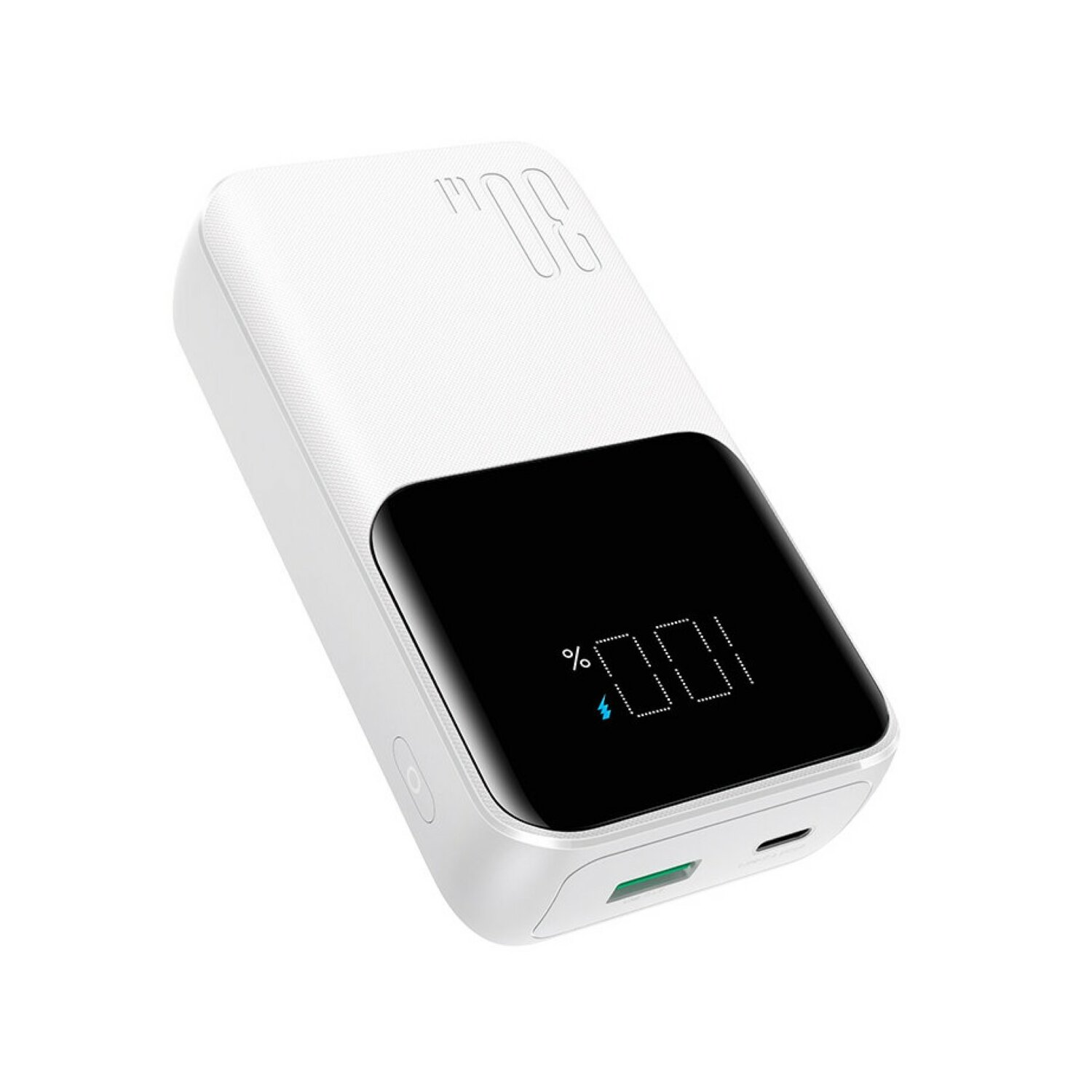 Weiße Powerbank mit schwarzem Bildschirm, der den Ladeprozentsatz anzeigt. Ein Ladeanschluss ist sichtbar.