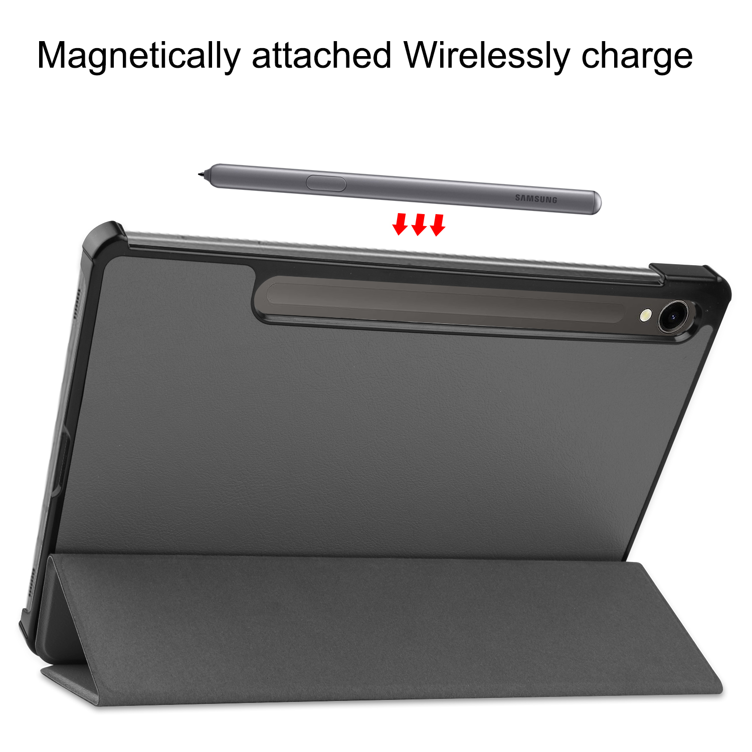 Ein Tablet mit magnetisch befestigtem Stift, das Tablet in einem Case auf weißem Untergrund zeigend.
