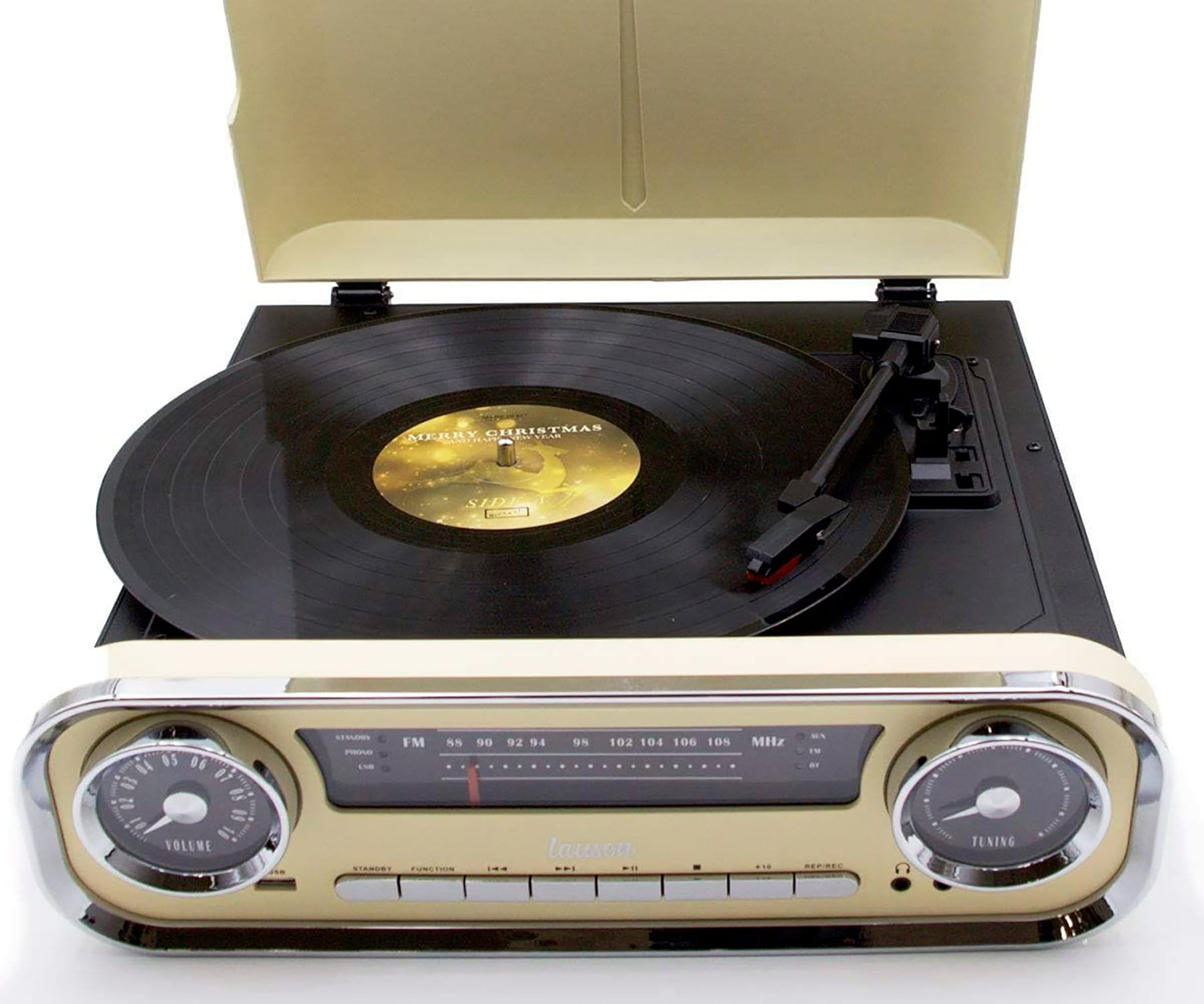 Tocadiscos crema con un disco negro reproduciéndose. El panel de radio tiene diales de volumen y sintonización.