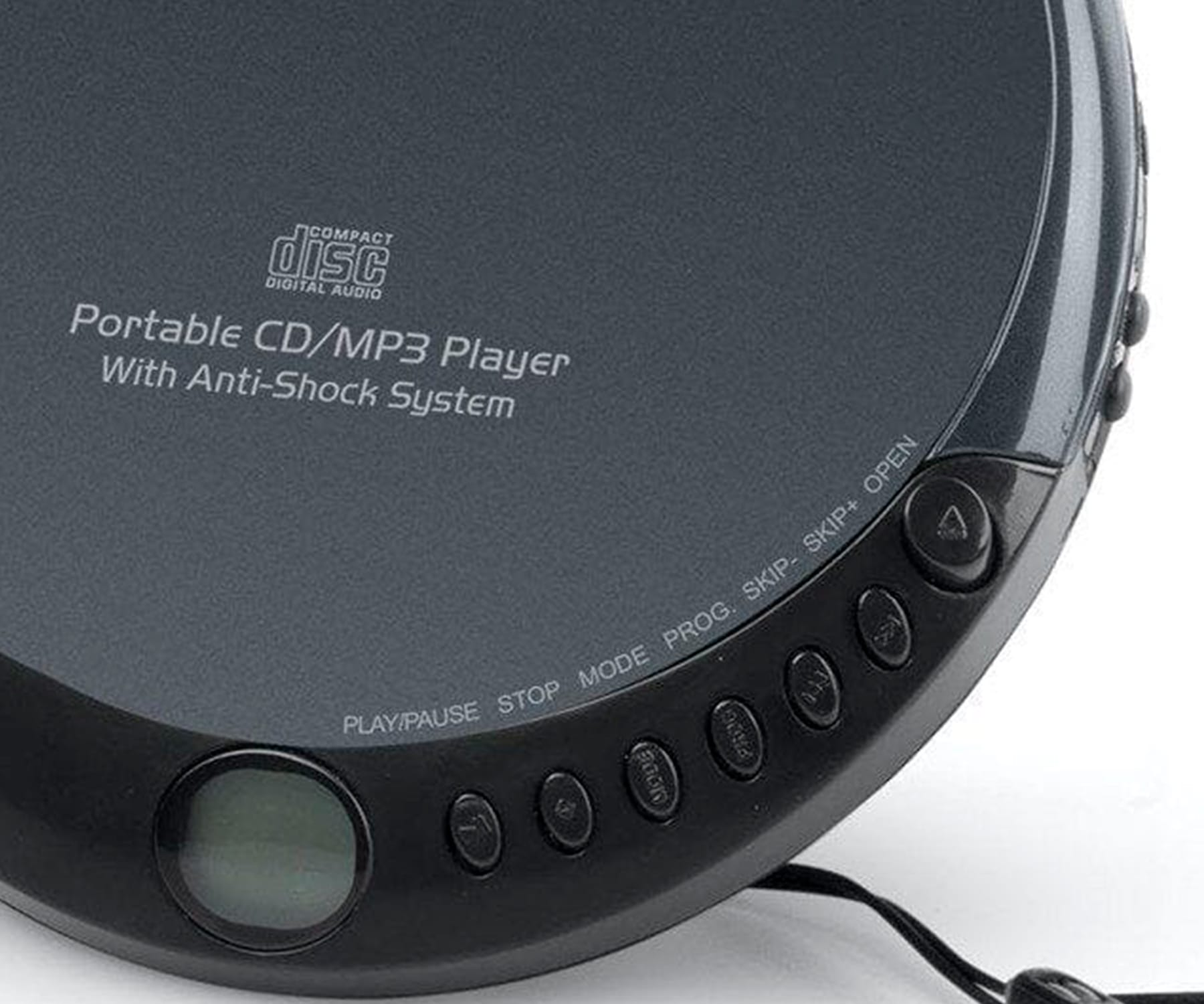 Gros plan d'un lecteur CD/MP3 portable noir avec boutons et texte.
