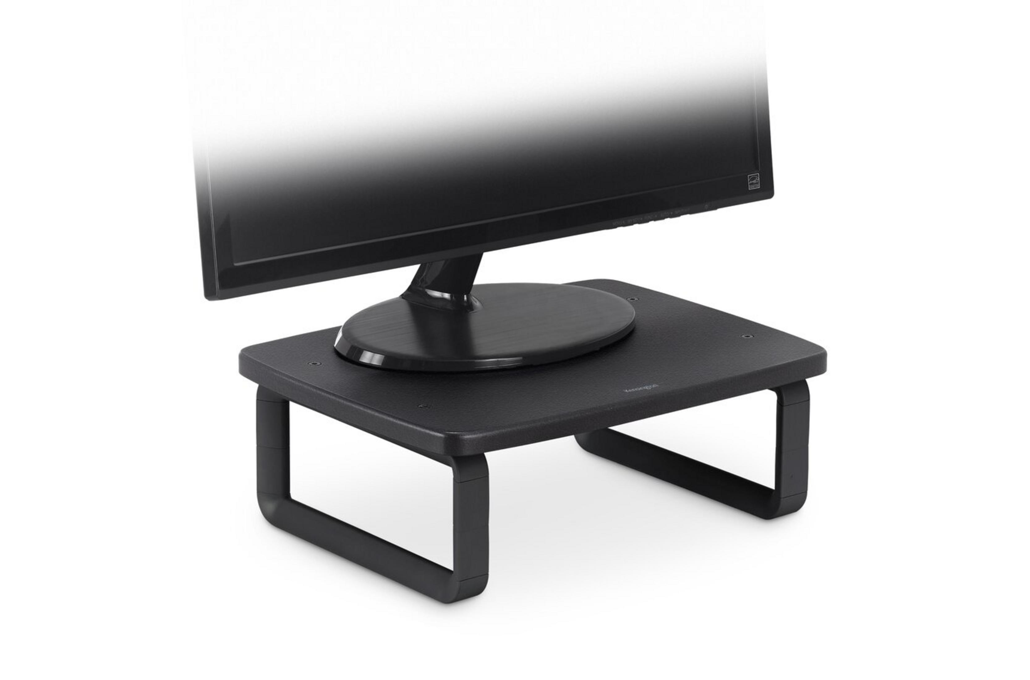 Zwarte monitorstandaard met een zwarte monitor erop. Witte achtergrond.