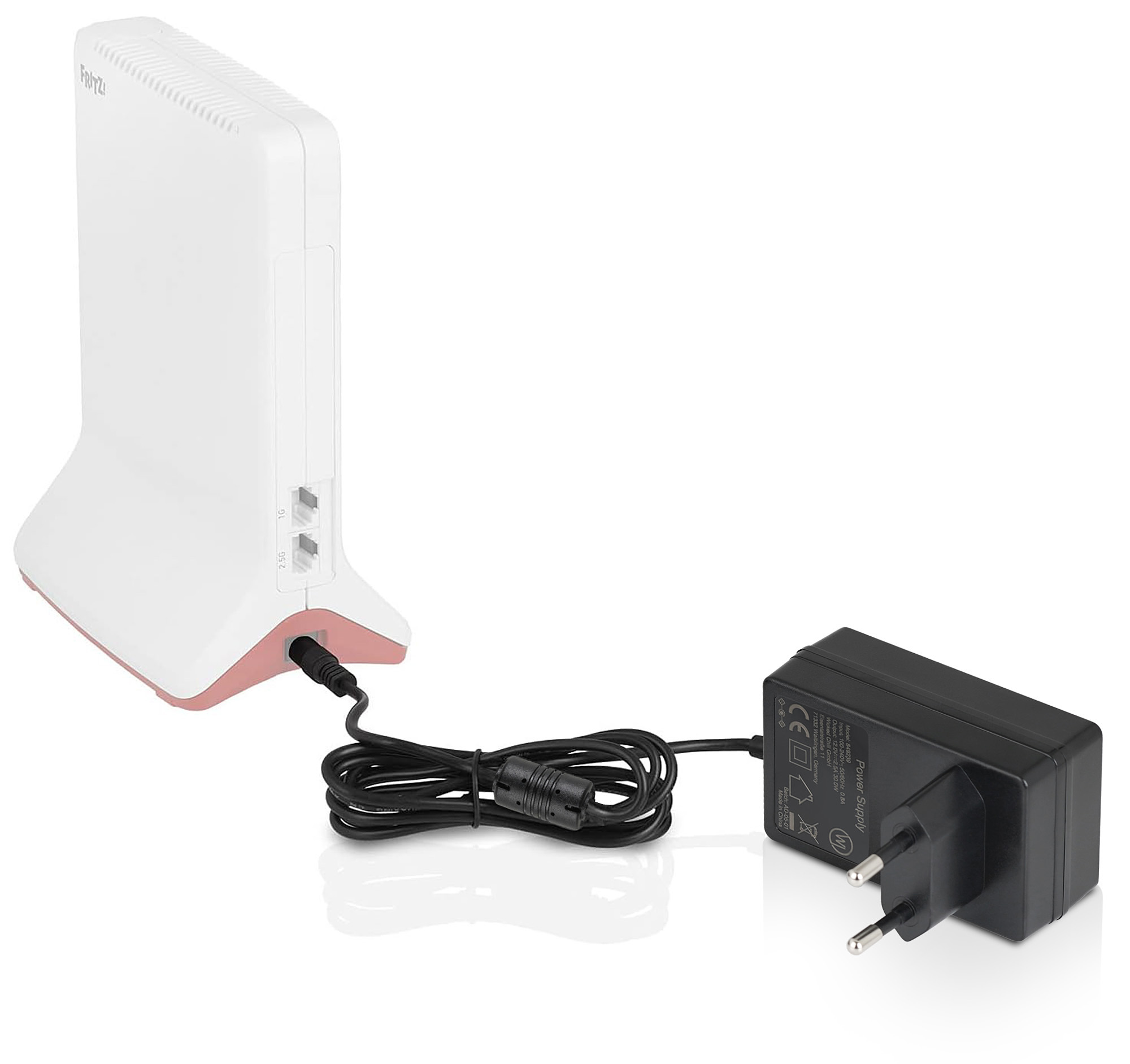 Weißer und rosa Router mit Netzteil und schwarzem Kabel auf weißer Oberfläche.