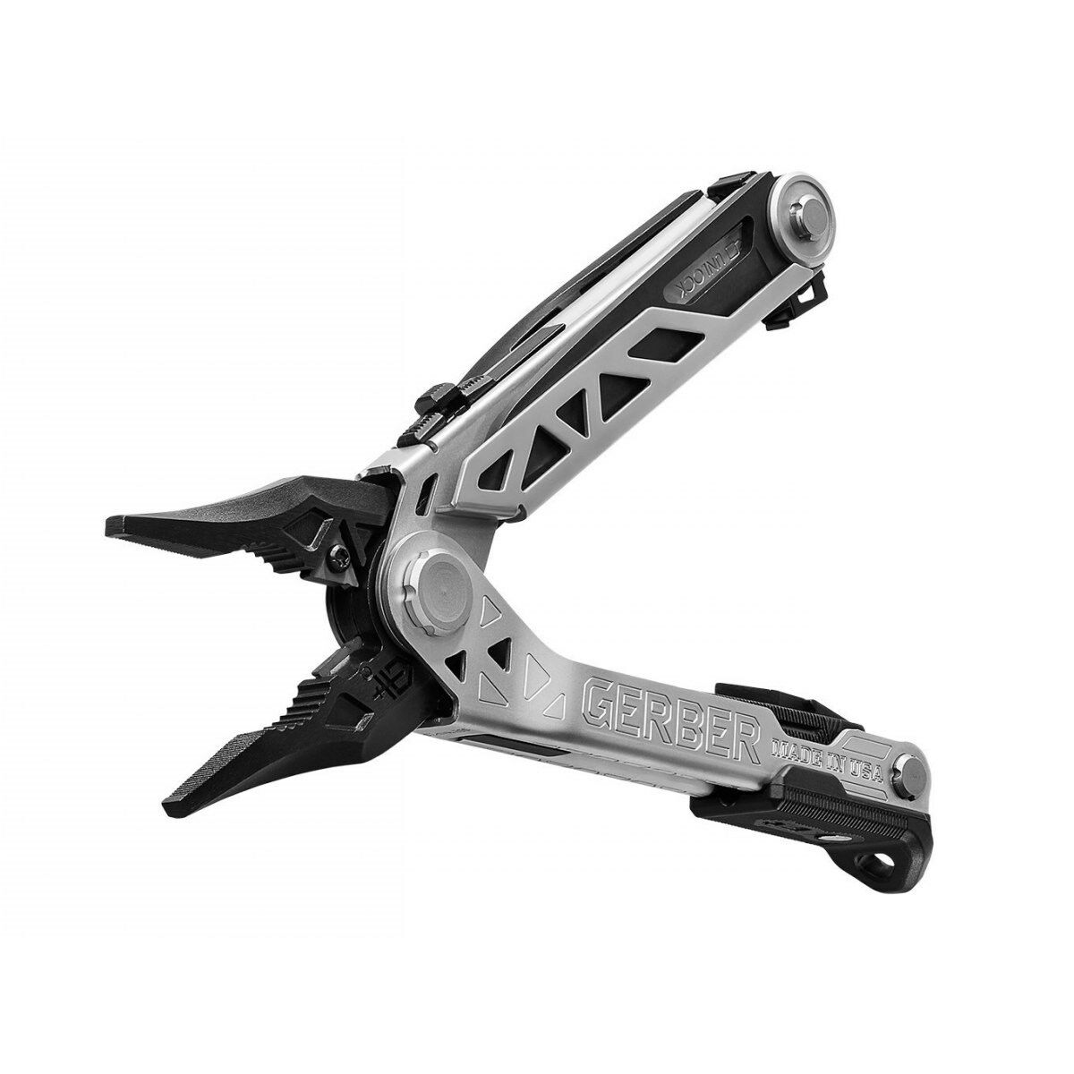 Silbernes und schwarzes Multitool, mit ausgezogener Zange. Das Wort 'GERBER' ist auf dem Griff sichtbar.