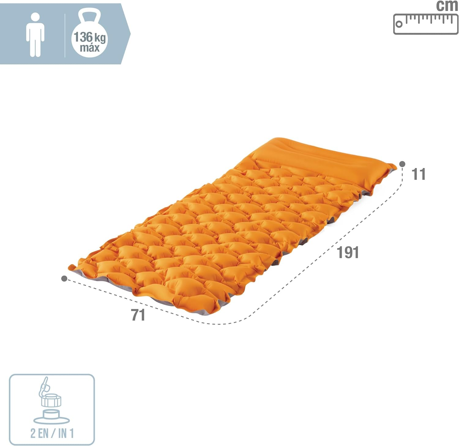 Eine orangefarbene aufblasbare Matratze mit markierten Abmessungen und Gewichtsangabe.