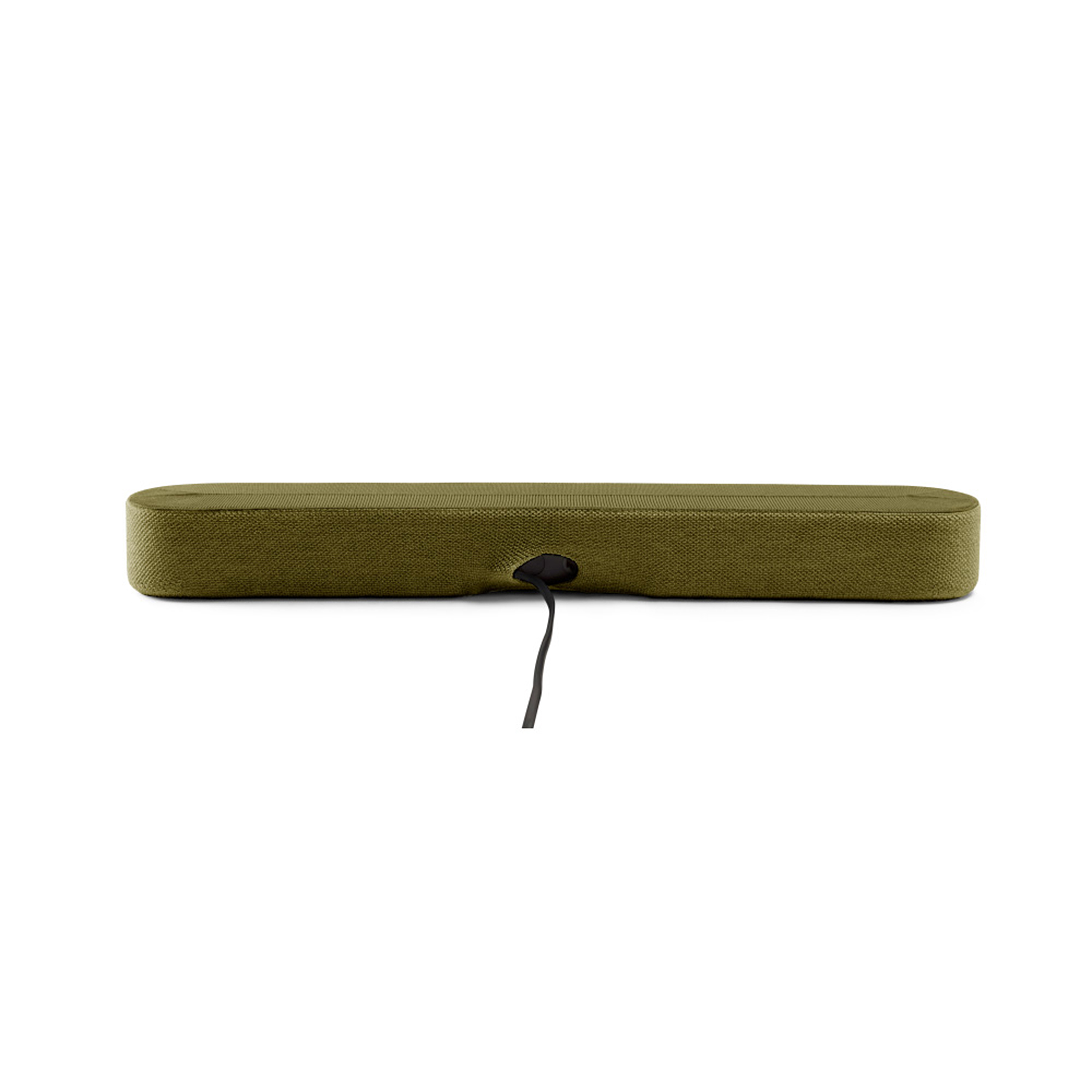 Haut-parleur recouvert de tissu vert. Câble noir sortant. Isolé sur fond blanc.