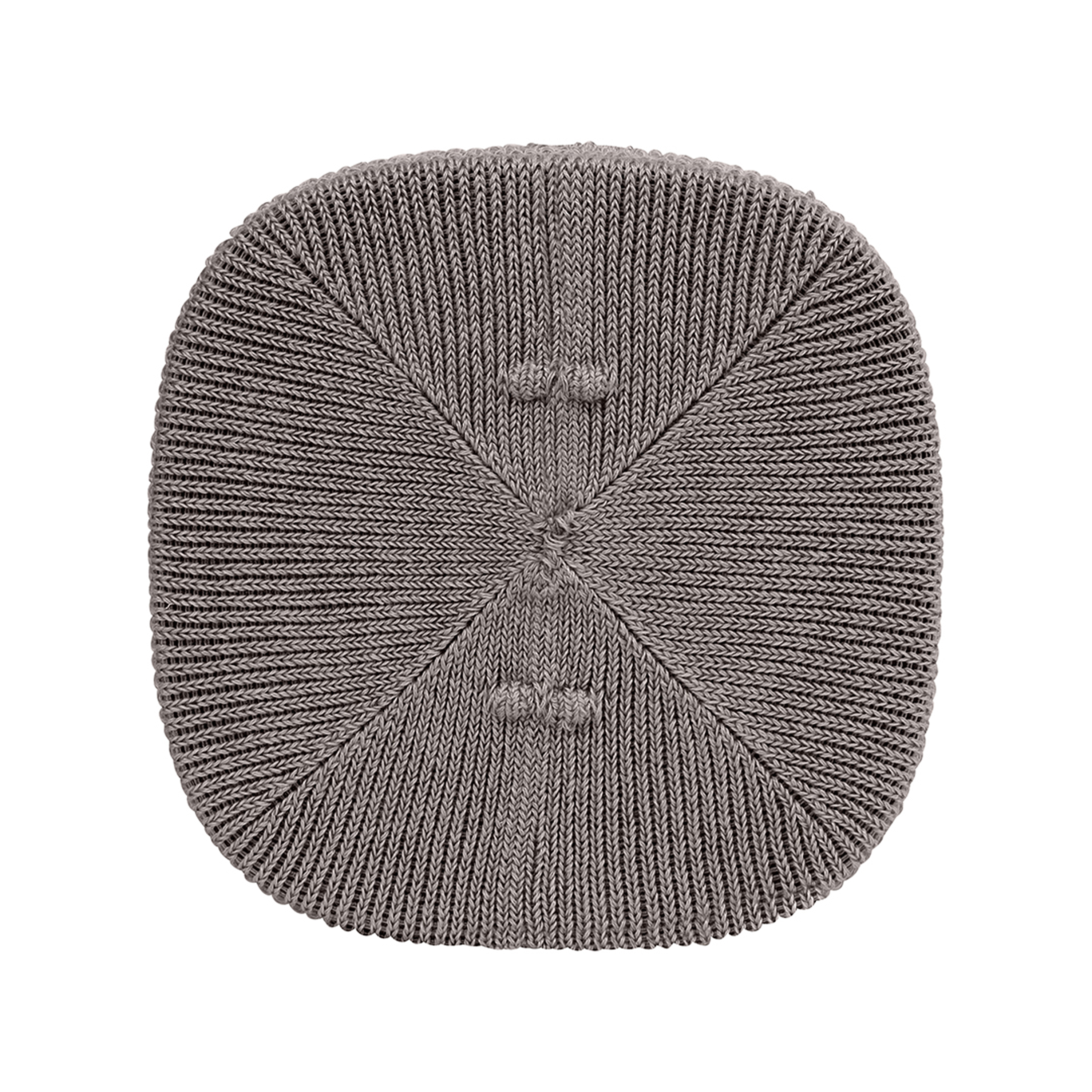 Tapis gris tissé. Forme ovale. Fond blanc.