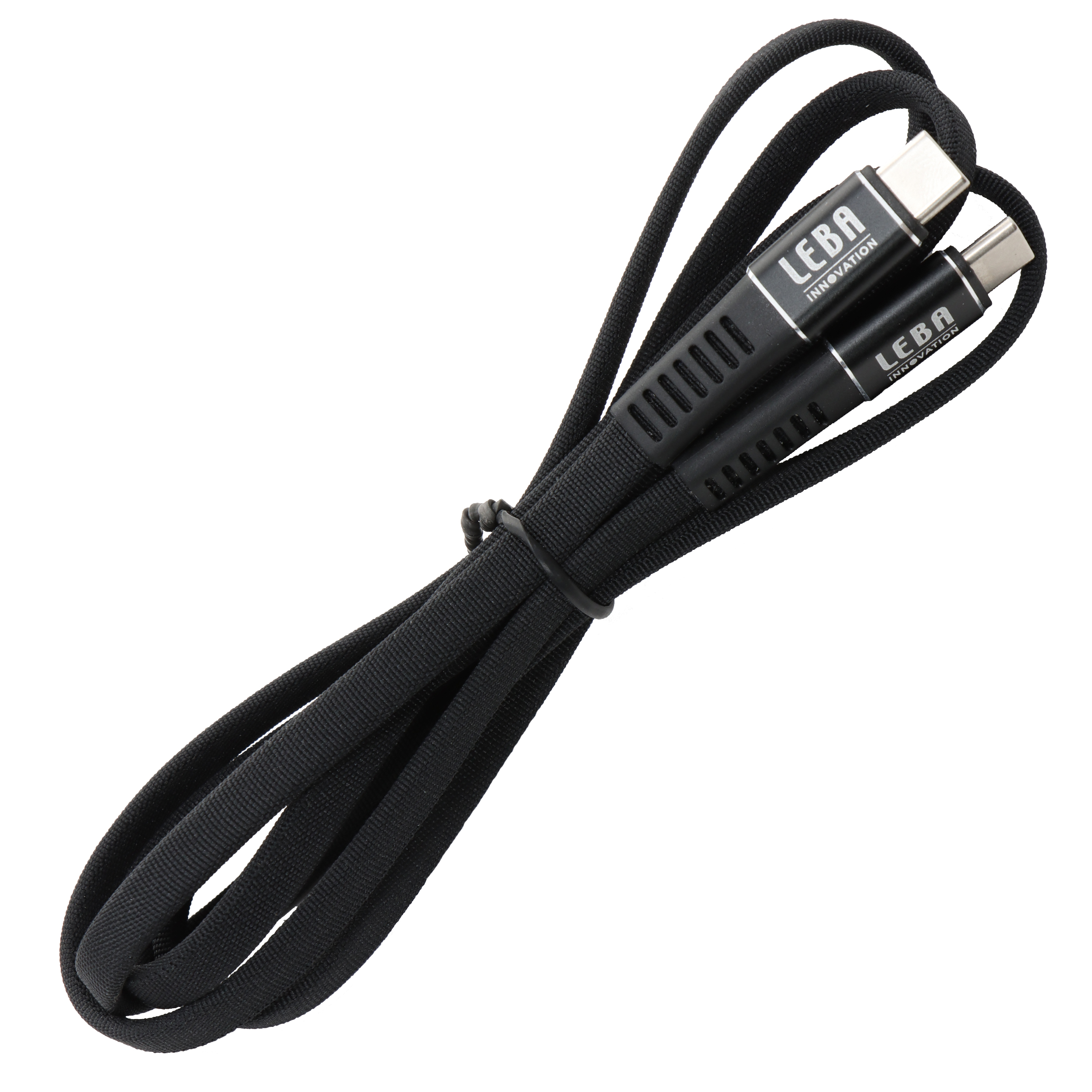 Geflochtenes schwarzes LEBA USB-C-Kabel aufgerollt. Das Kabel hat an beiden Enden Anschlüsse.