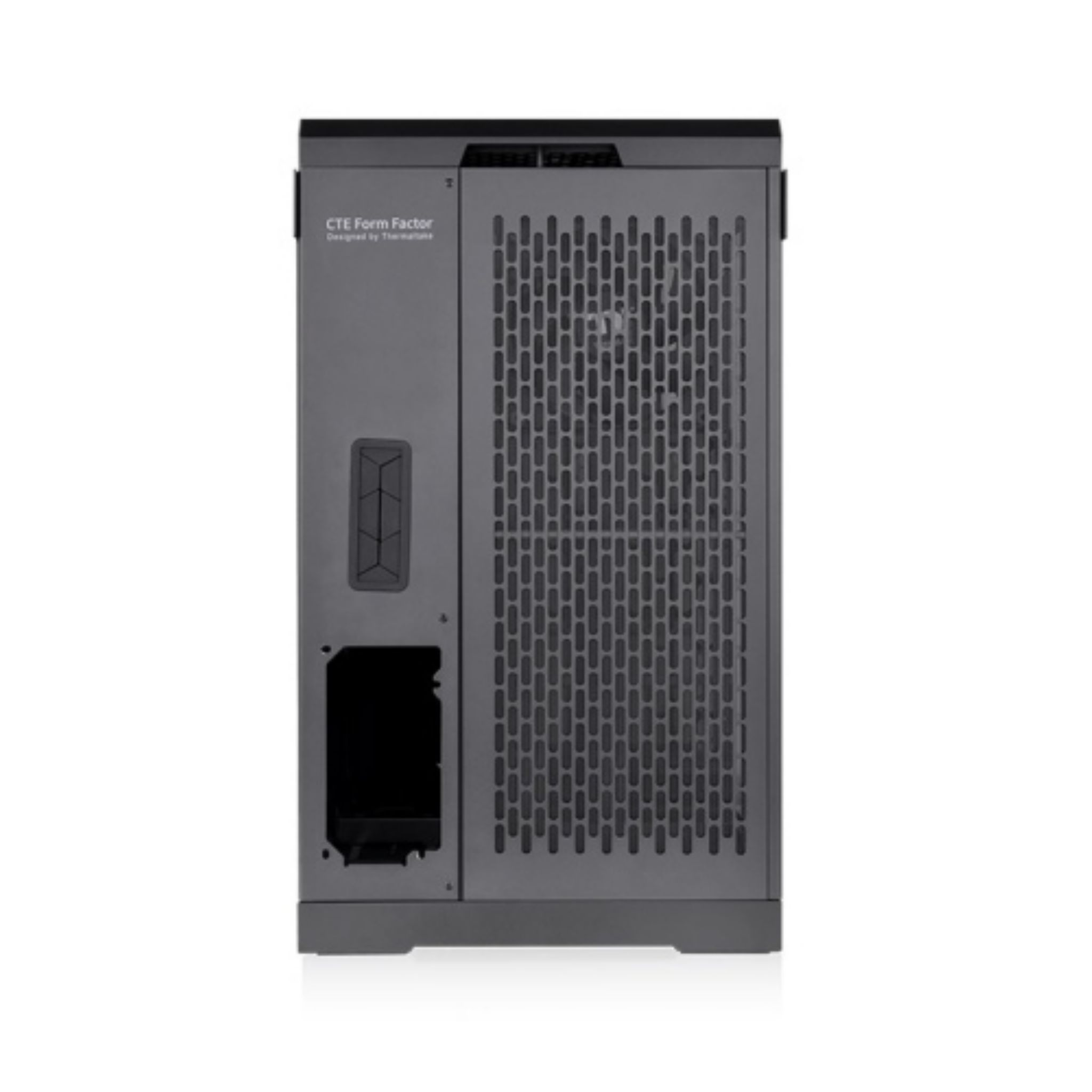 Ein Computergehäuse, grau und schwarz, mit einem Gitterdesign an der Seite. Weißer Hintergrund.