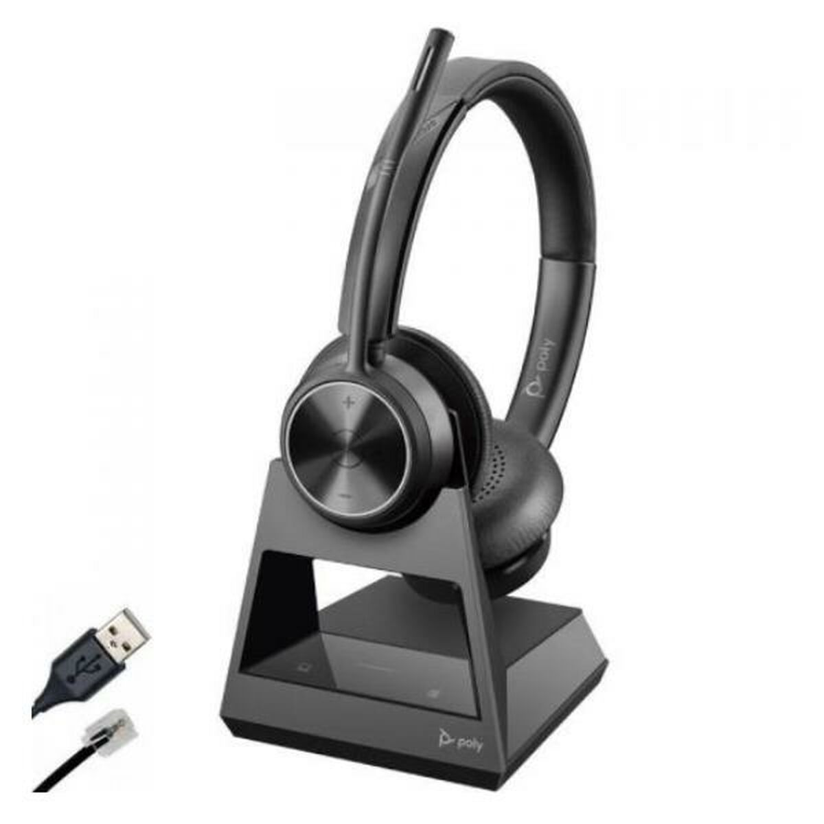 Una cuffia wireless nera con un supporto e un cavo USB. Il marchio 'poly' è sul supporto.