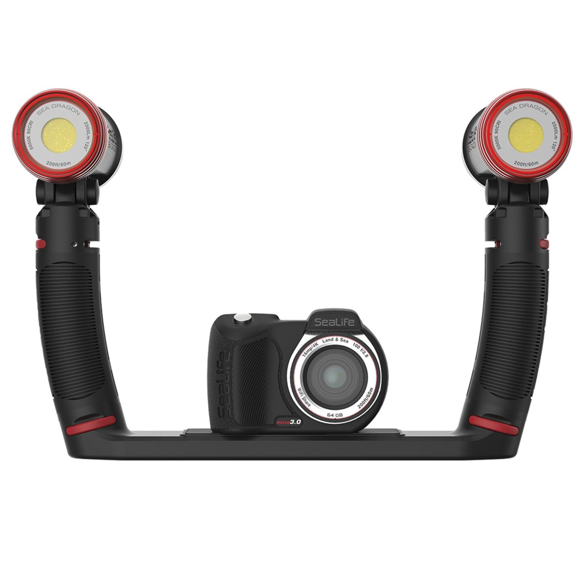 Unterwasserkamera und zwei rot-schwarze Lichter. Kamera ist schwarz mit weißem Objektiv. Lichter sind zylindrisch.