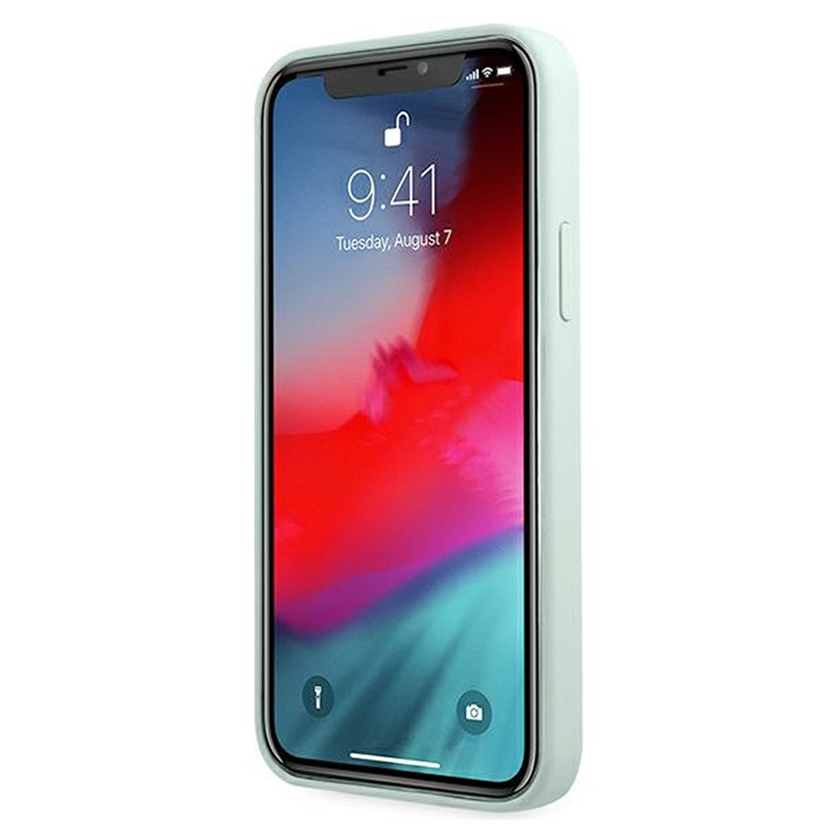 Smartfon w jasnozielonym etui, pokazujący godzinę i ikony. Białe tło.