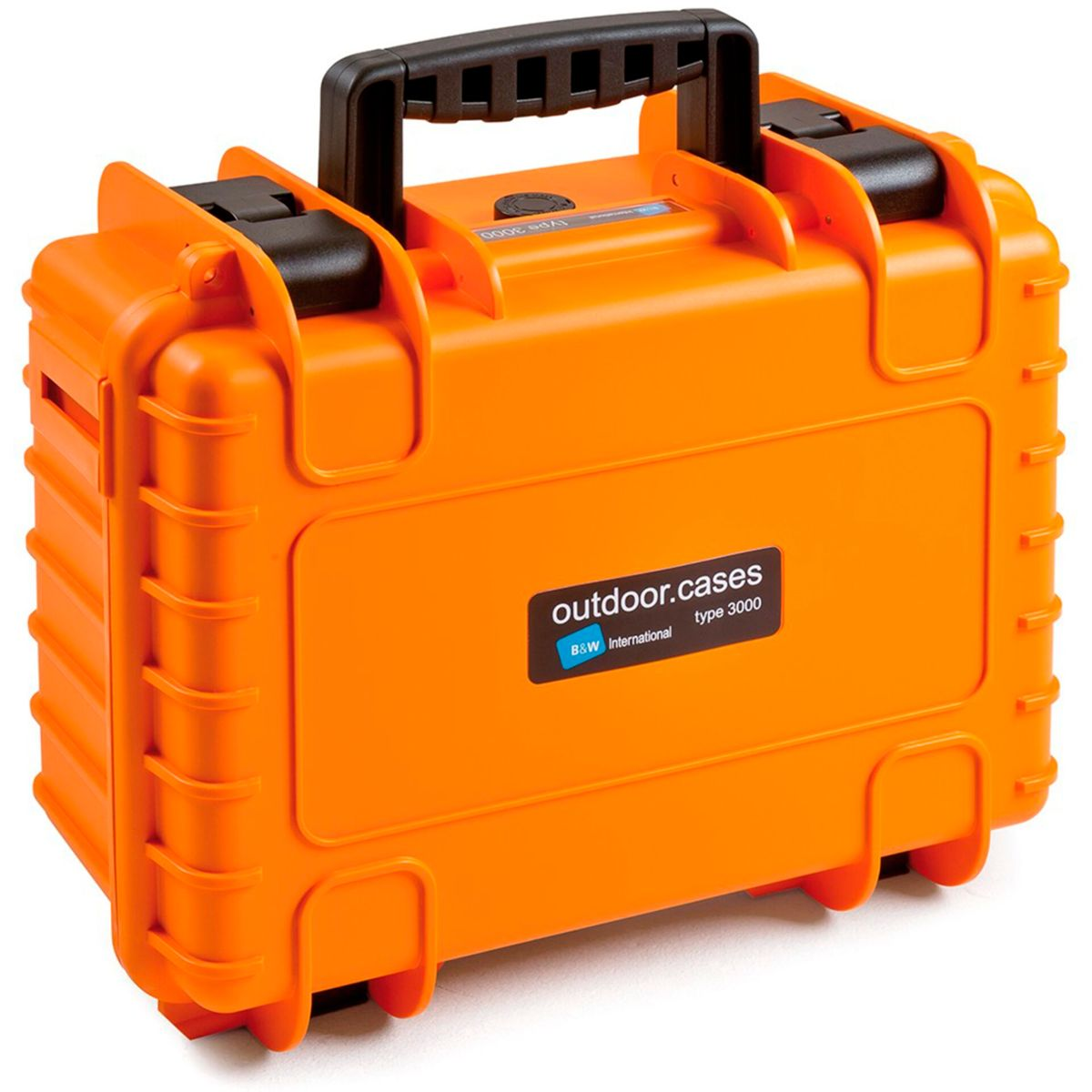Orange, robuster, wasserfester Outdoor-Koffer. Schwarzer Griff und Verschlüsse.