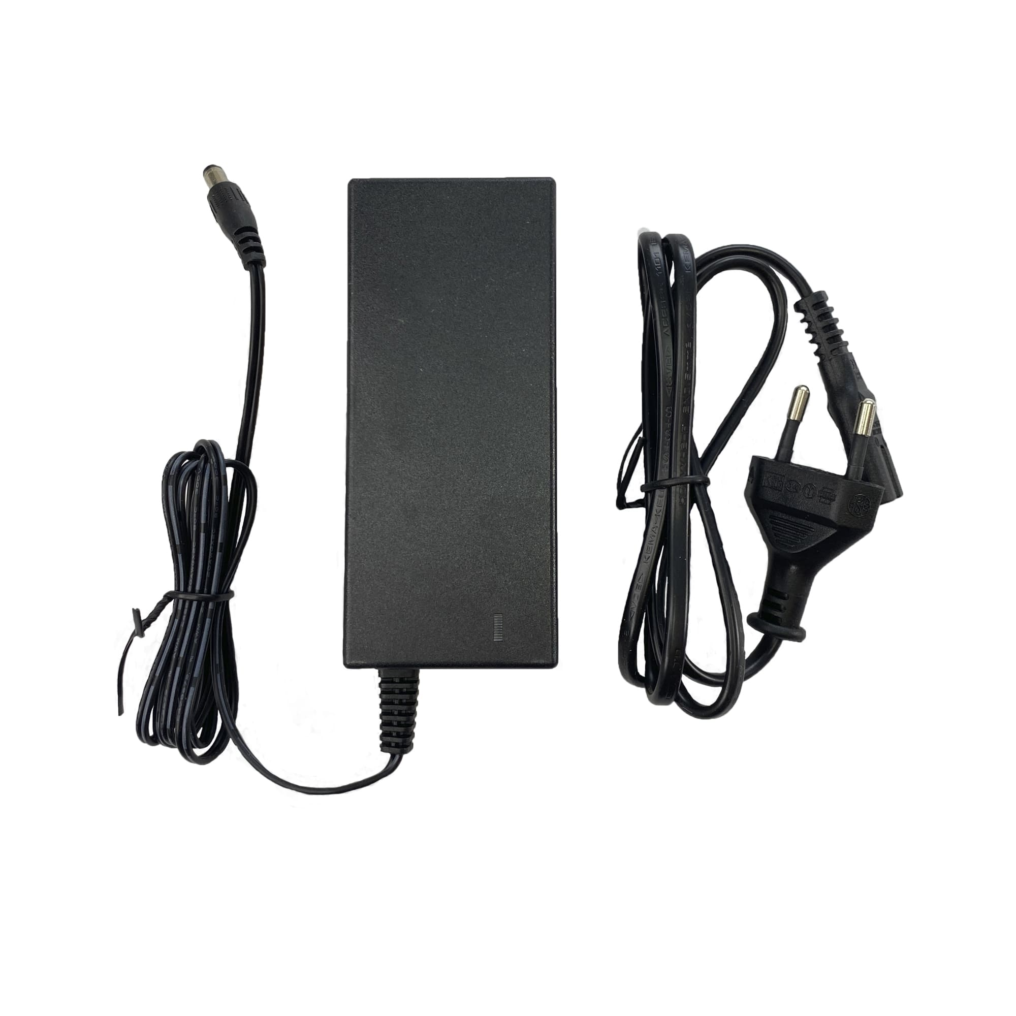 Unidad de fuente de alimentación negra con cables y enchufes, incluido cable de alimentación.