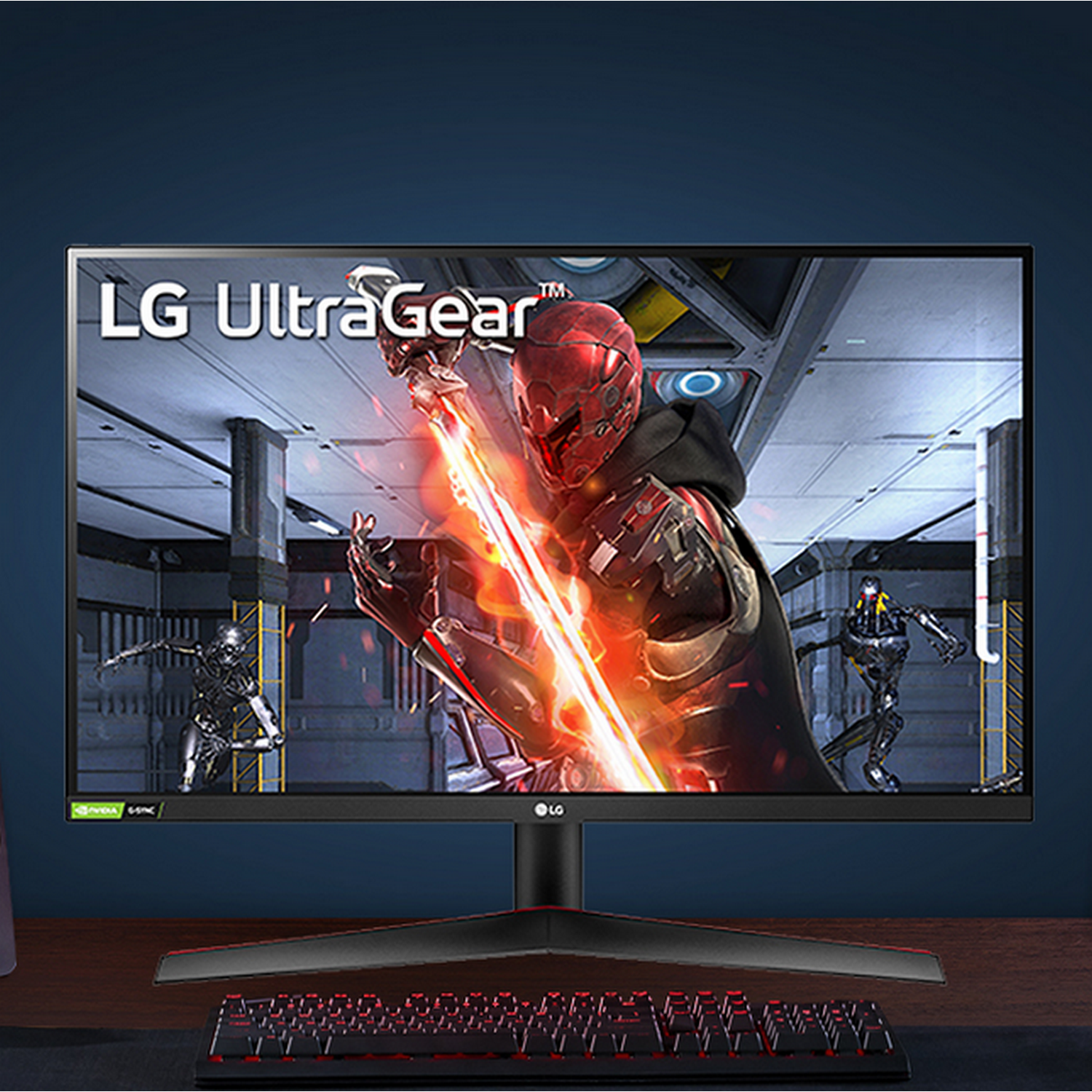 Gaming-Monitor zeigt eine Spielszene mit Figuren und Lichteffekten. Eine Tastatur befindet sich im Vordergrund.