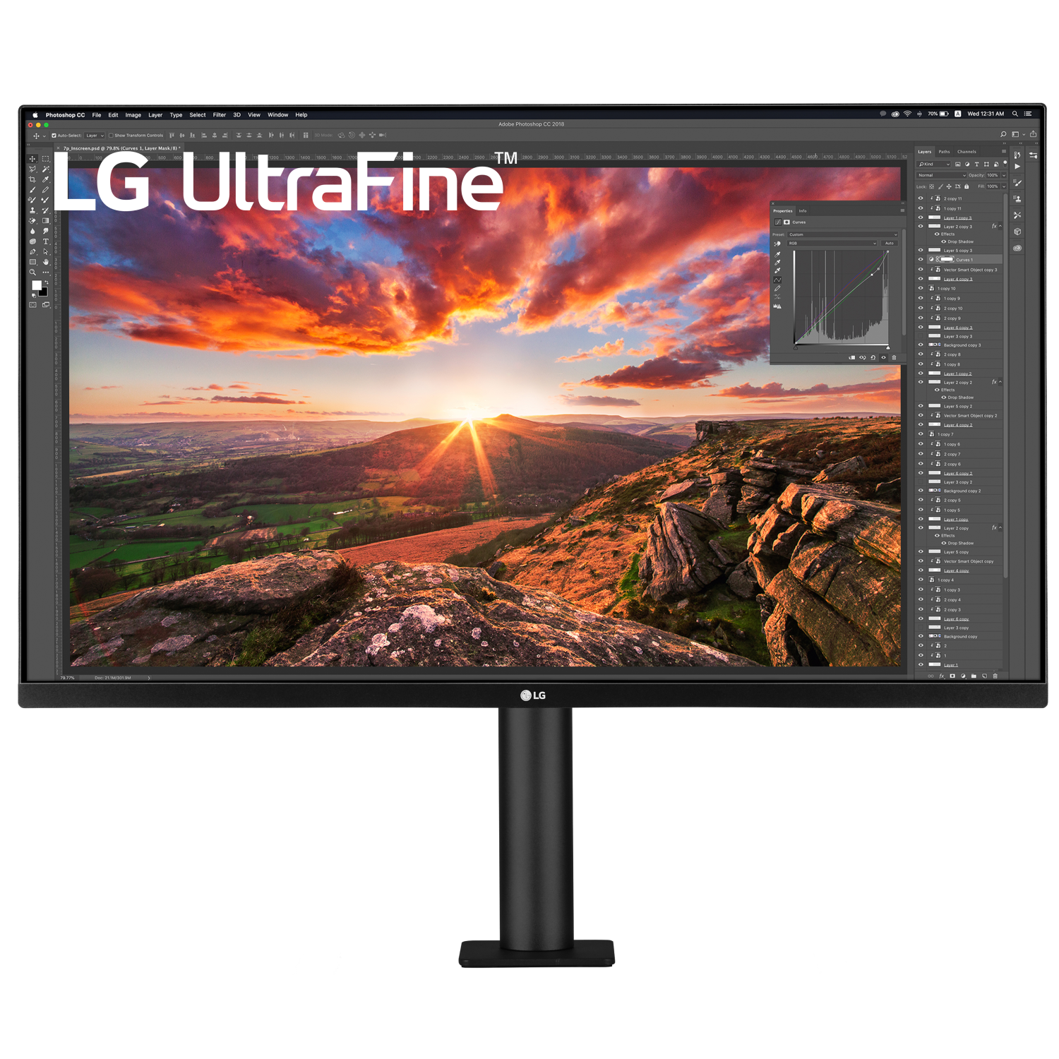 Un monitor LG UltraFine nero che mostra un tramonto colorato e l'interfaccia di Photoshop.